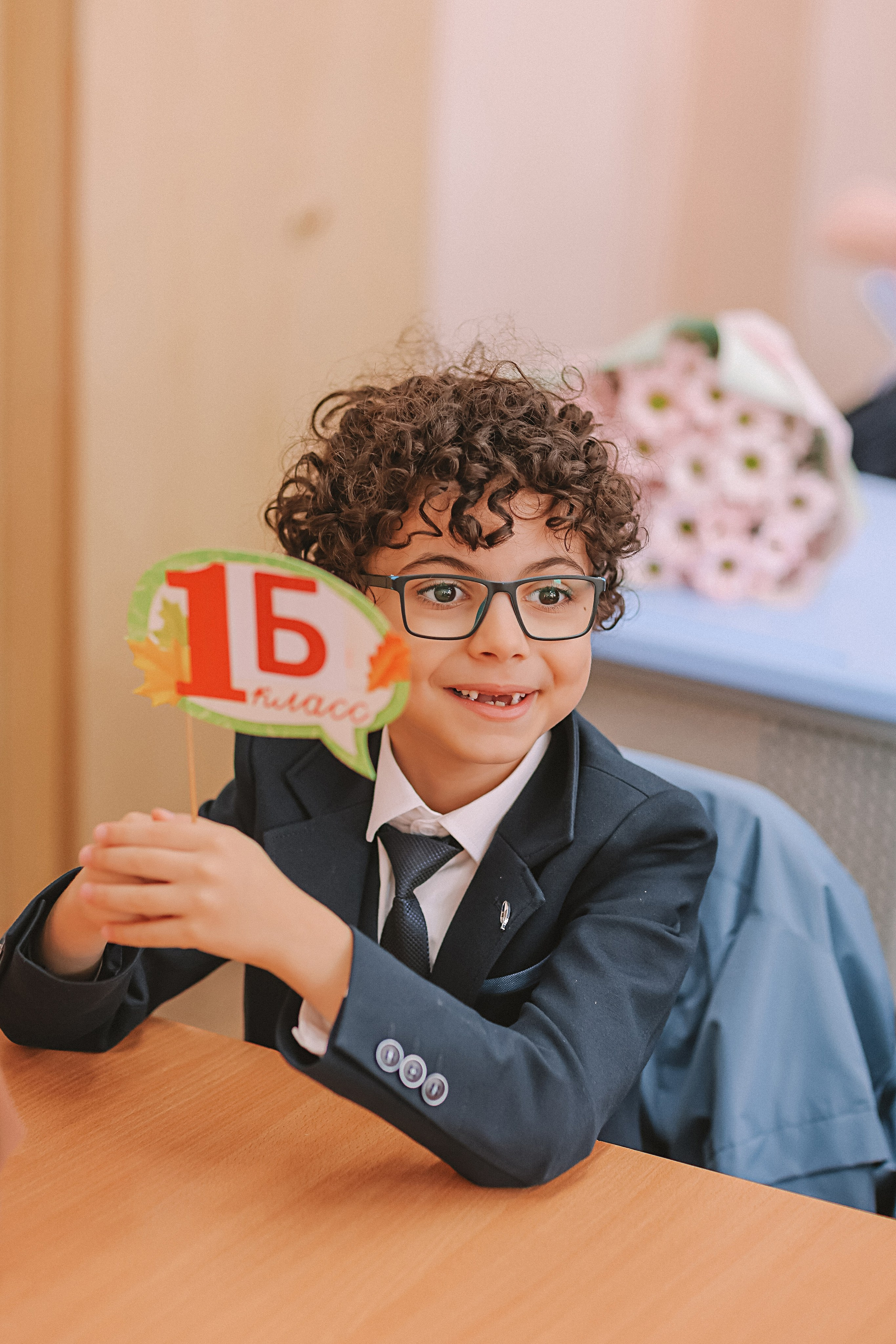 1 сентября линейка+кл час+портреты. Семейный фотограф Тюмень, фотограф на роды Салмина Мария