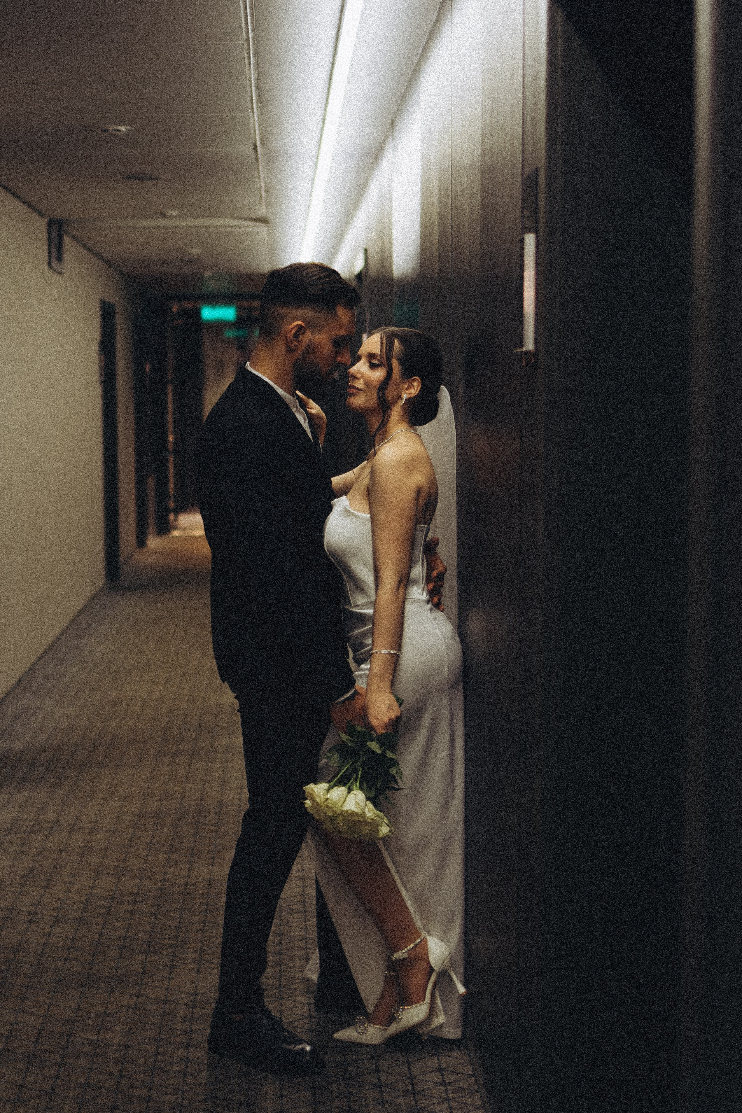 СВАДЕБНАЯ СЬЕМКА СБОРОВ ЖЕНИХА И НЕВЕСТЫ В ОТЕЛЕ И ТАКЖЕ ФОТОСЕССИИЯ В ОТЕЛЕЕ МЕГАПОЛИС БРЯНСК. Профессиональный фотограф, Санкт-Петербург — Виктория Богомолова