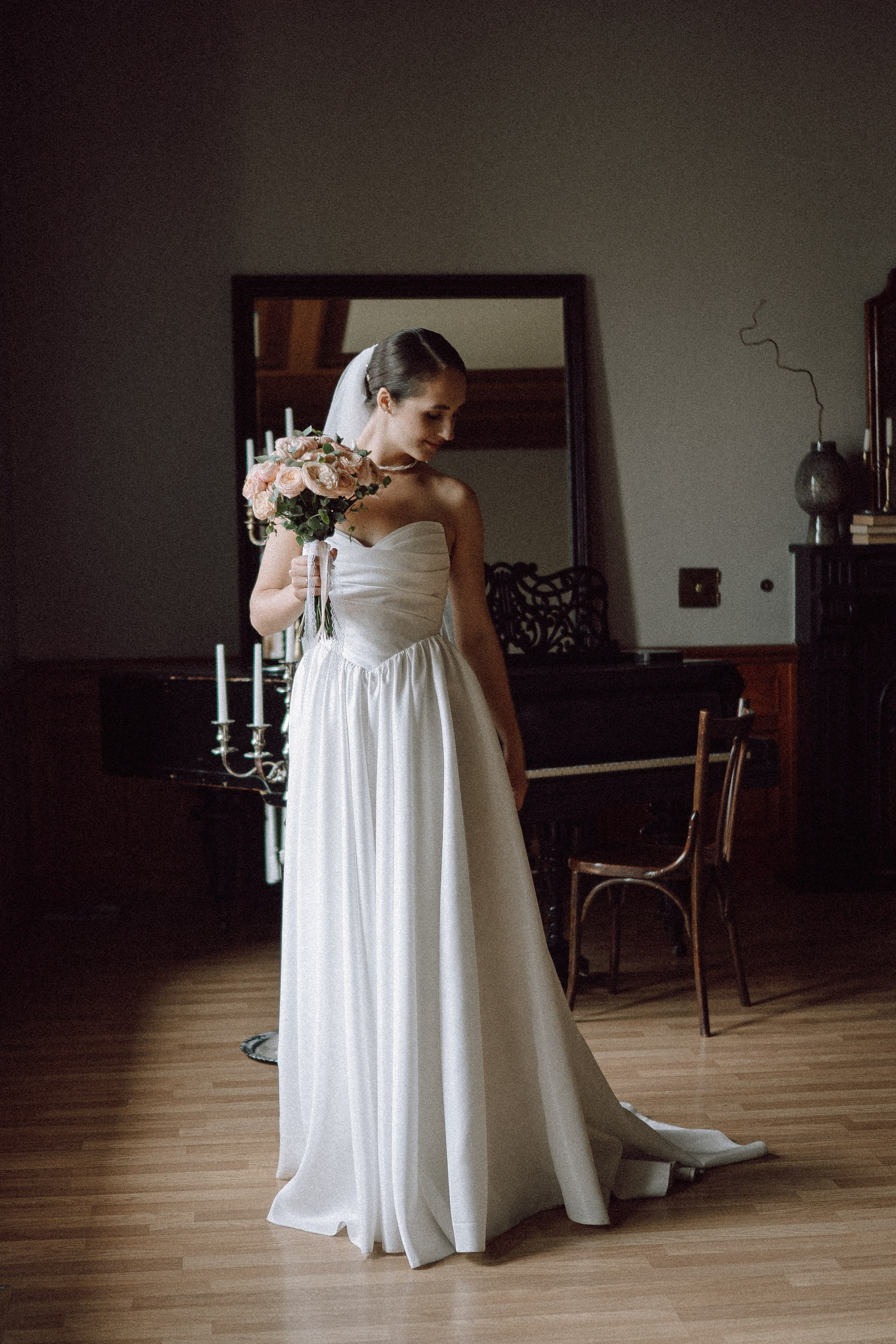 СВАДЕБНАЯ ПРОГУЛКА В САНТК-ПЕТЕРБУРГЕ (ИСАКИЕВСКИЙ СОБОР, ЗИМНЯЯ КАНАВКА, ЭРМИТАЖ И БОЛЬШАЯ МОРСКАЯ УЛИЦА). Профессиональный фотограф, Санкт-Петербург — Виктория Богомолова