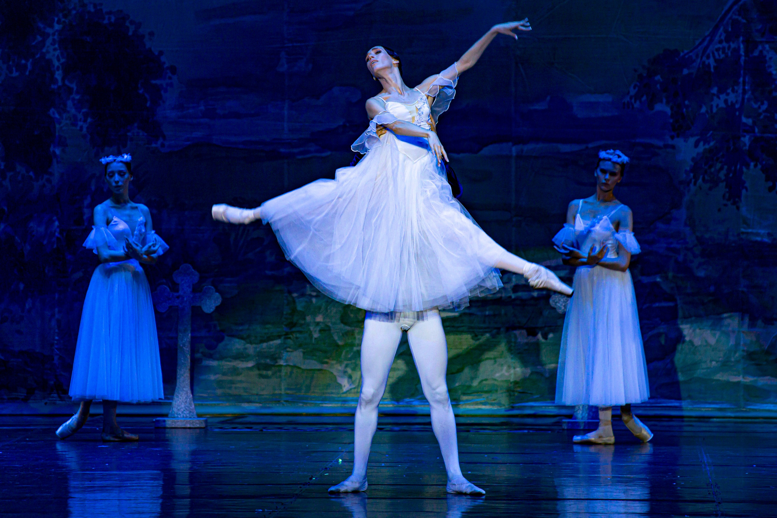 Жизель балет Марийского театра оперы и балета на сцене Зимнего театра. Фотограф в Сочи Юрий Шептаев