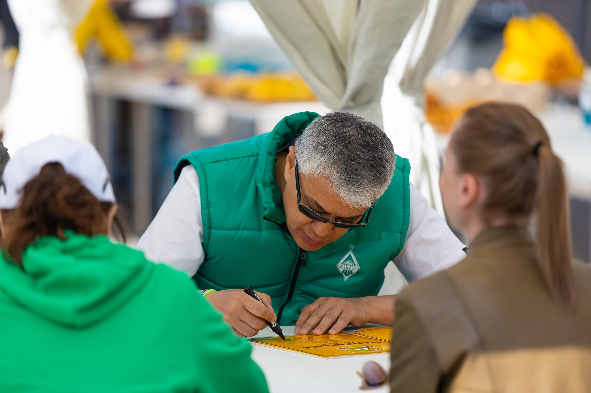 MIKHAIL VASSILYEV — Свадебный и Репортажный фотограф в Алматы