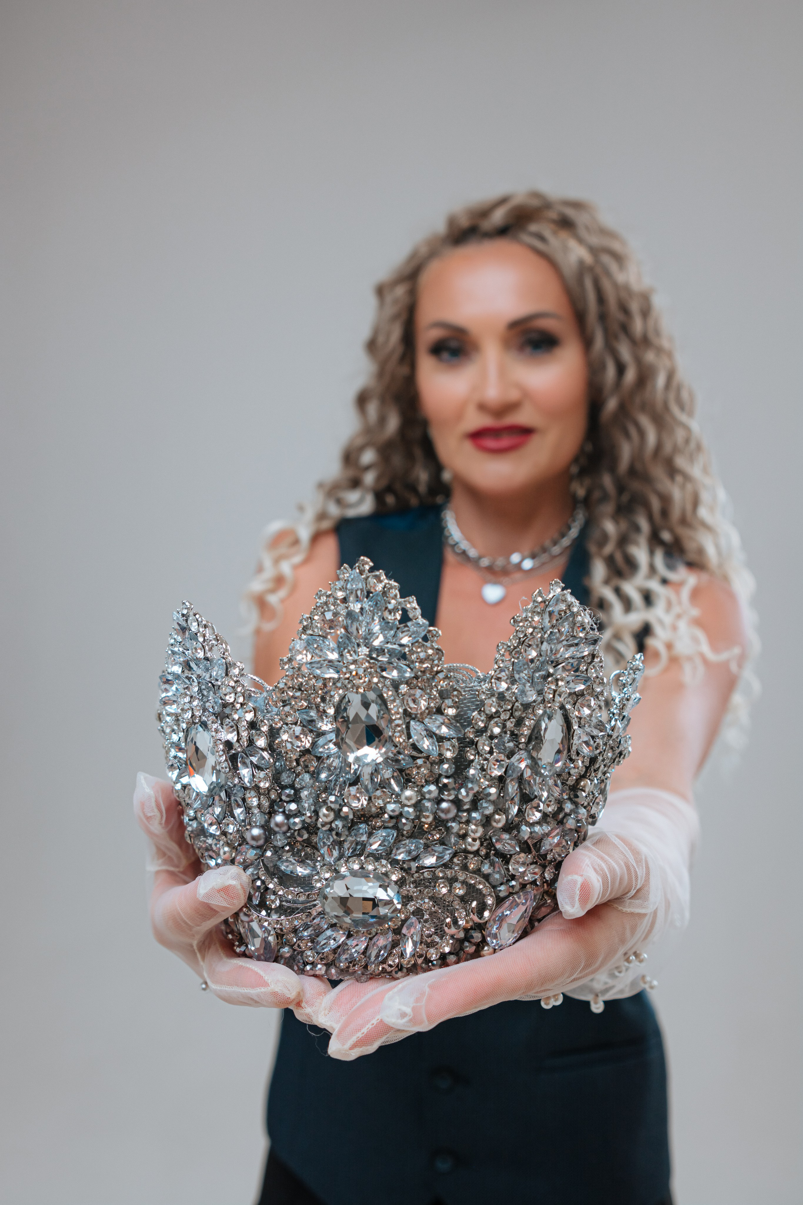 Фотосессия Superwoman Натальи и Светланы для афишы. Портретный фотограф в Санкт-Петербурге Дмитриева Наталия