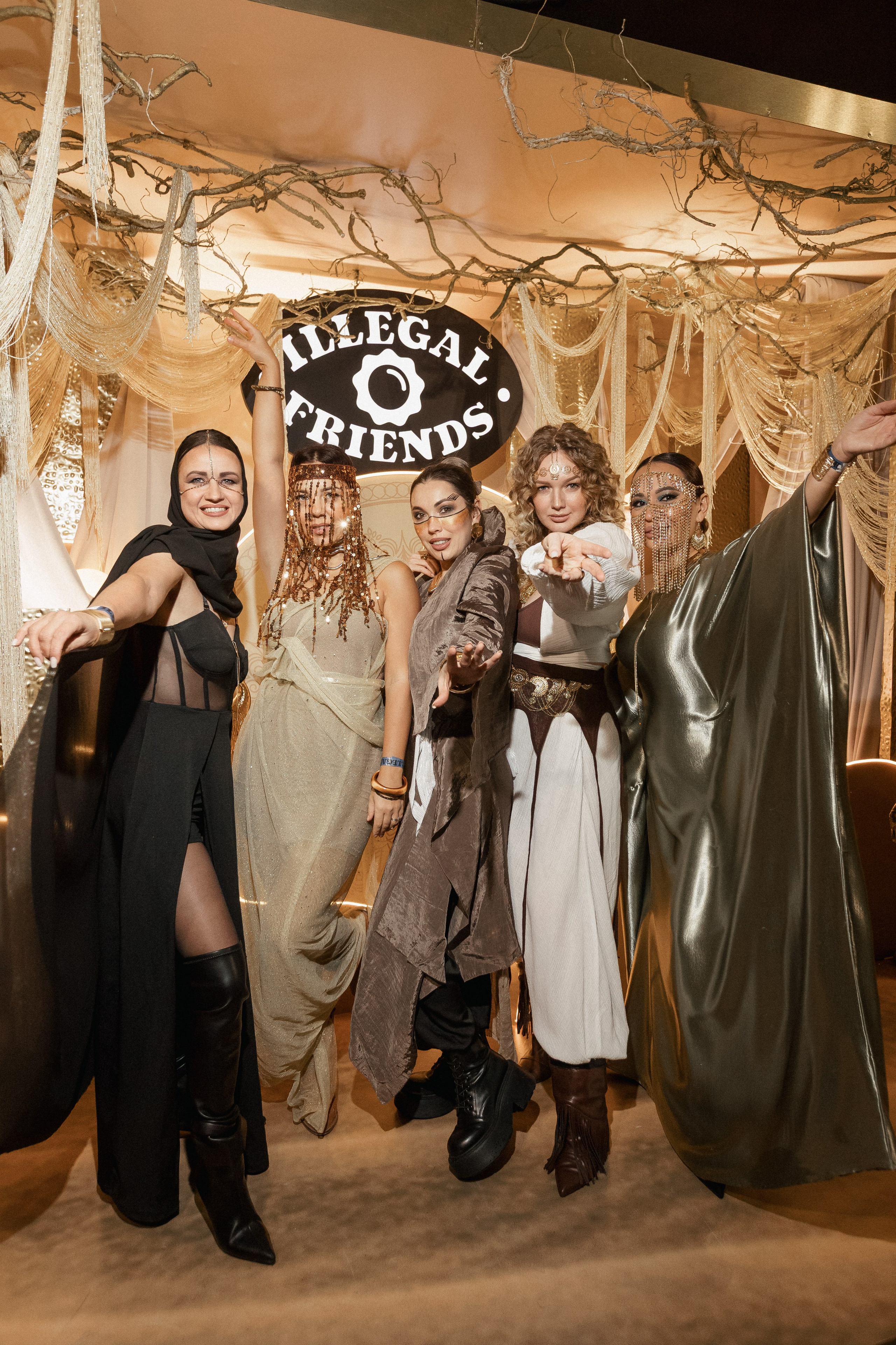 ILLEGAL FRIENDS — MIRAGE [PART I]. СВОИ. ФОТООТЧЕТЫ-СОБЫТИЯ-МЕСТА