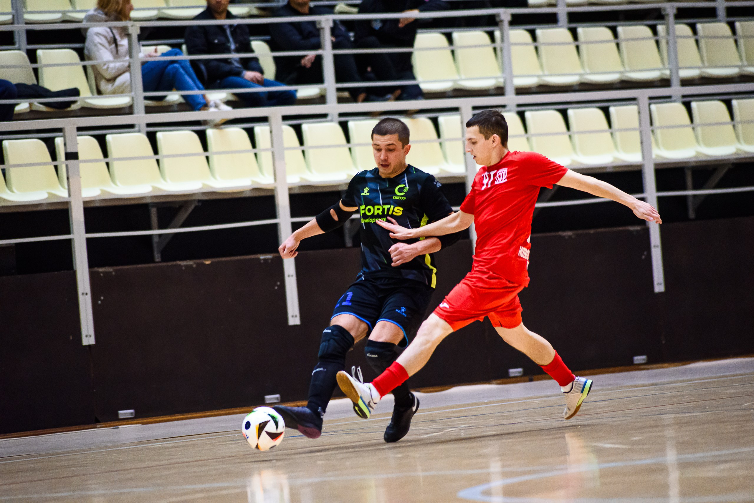 Высшая лига по футзалу — Сезон 2024-2025 — 2ой тур. Репортажный фотограф в Кемерово