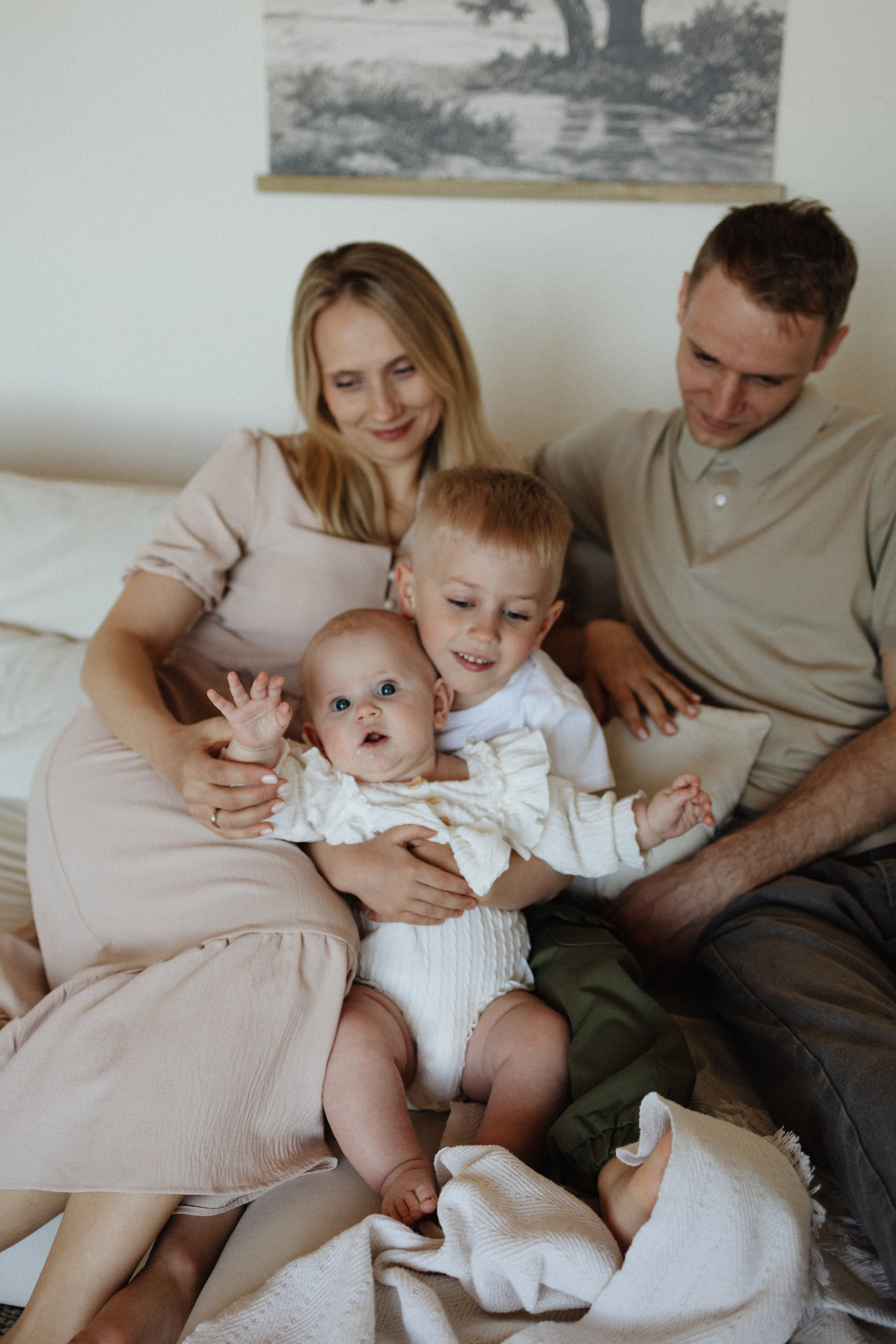 СЕМЬЯ студийная. СЕМЕЙНЫЙ фотограф Краснодар Анастасия Михайлова