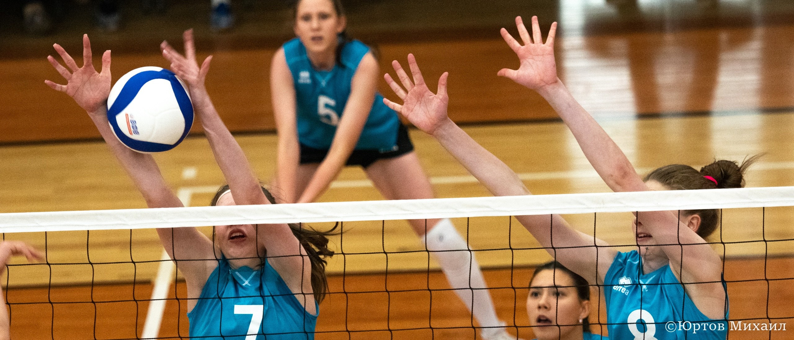 Волейбол. Спортивный фотограф Михаил Юртов