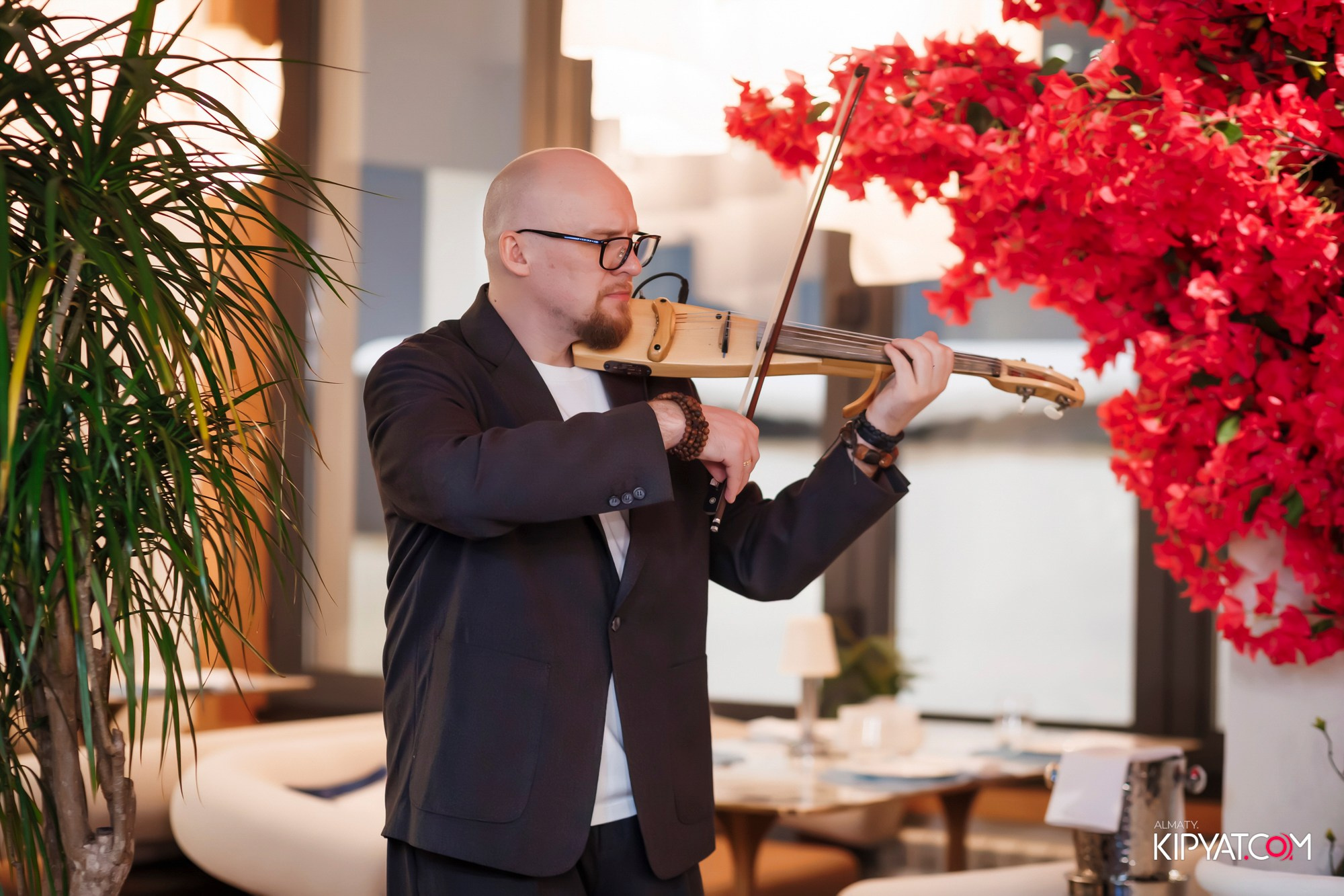 AIZA NEO BISTRO MIRAS. КИПЯТКОМ АЛМАТЫ! Фотосъемка мероприятий в Алматы