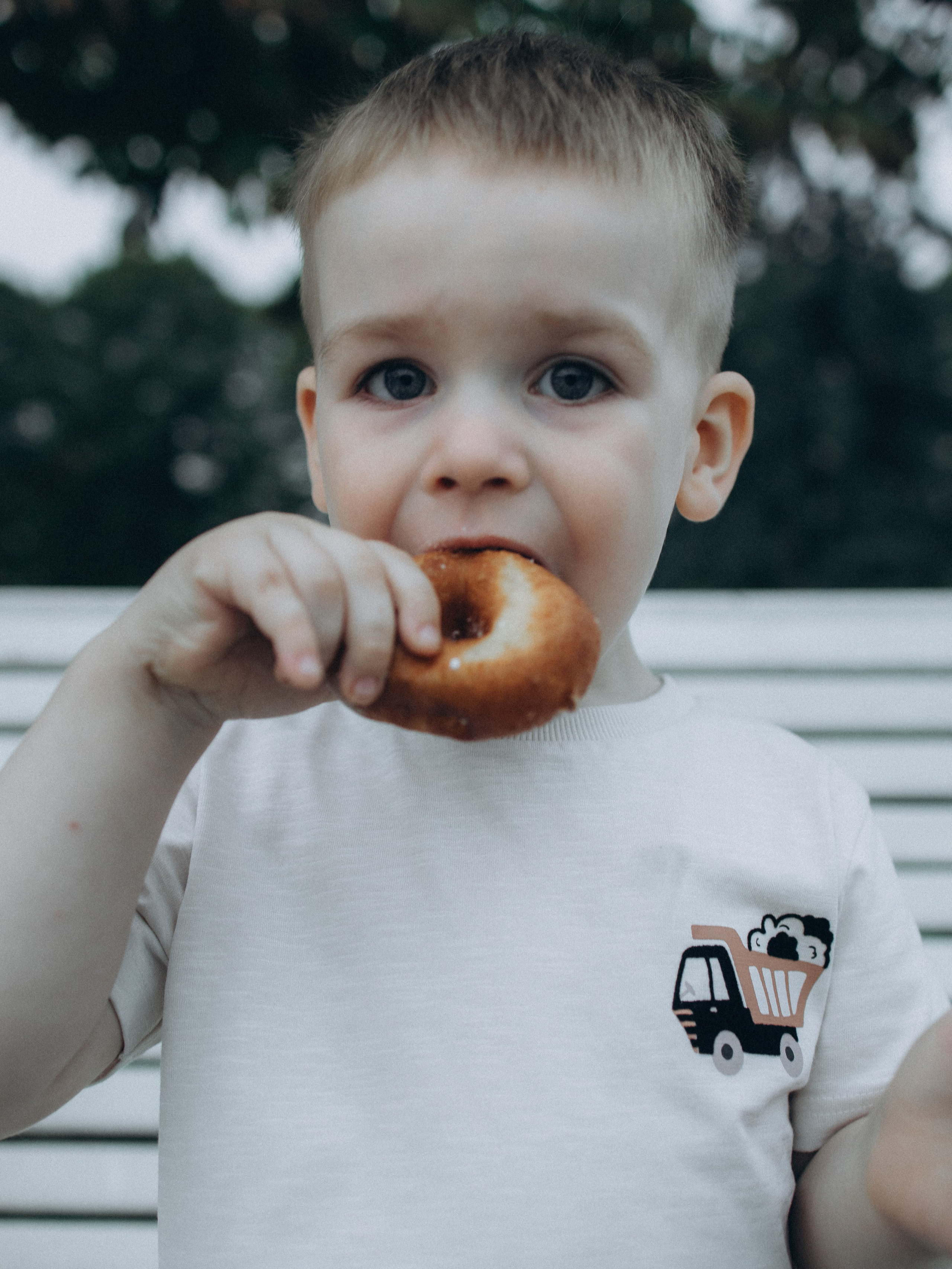 Мама и сын. Осенняя прогулка. Фотограф Дарья Соколовская