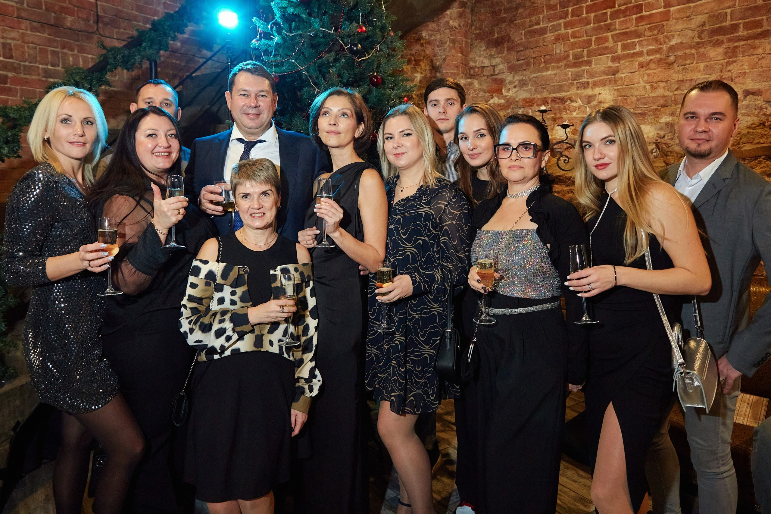 Компания Clarity / Пространство HIDE. Антон Артюшин, портретный фотограф. Москва