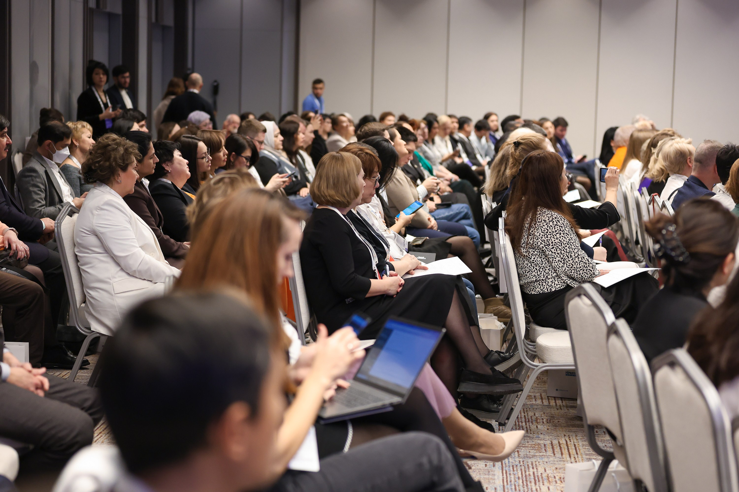 Форум. Человекоцентричное управление. Евгений Матвеев — фотограф в Санкт-Петербурге