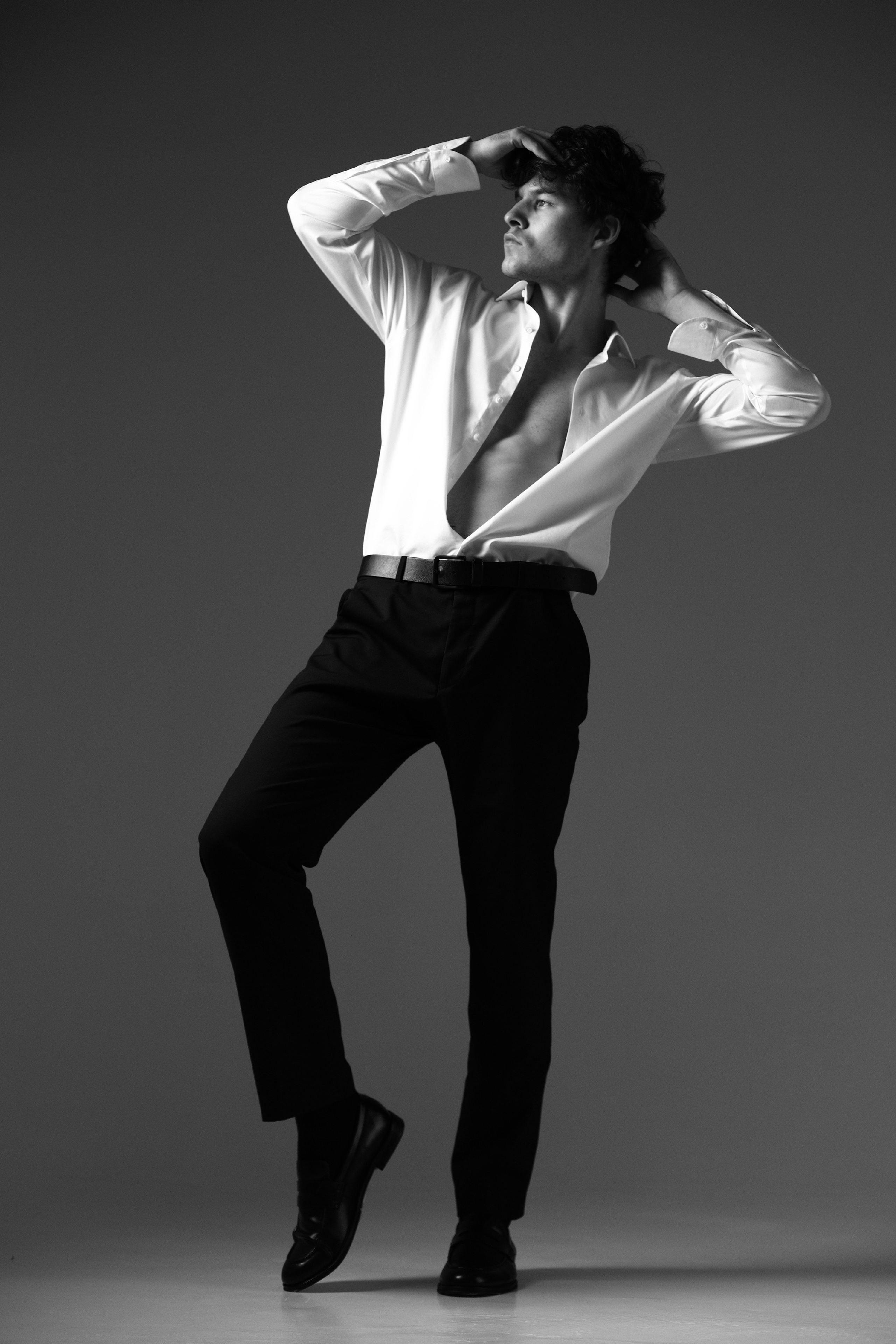 Чб пиджак. Лев Лекомцев модель