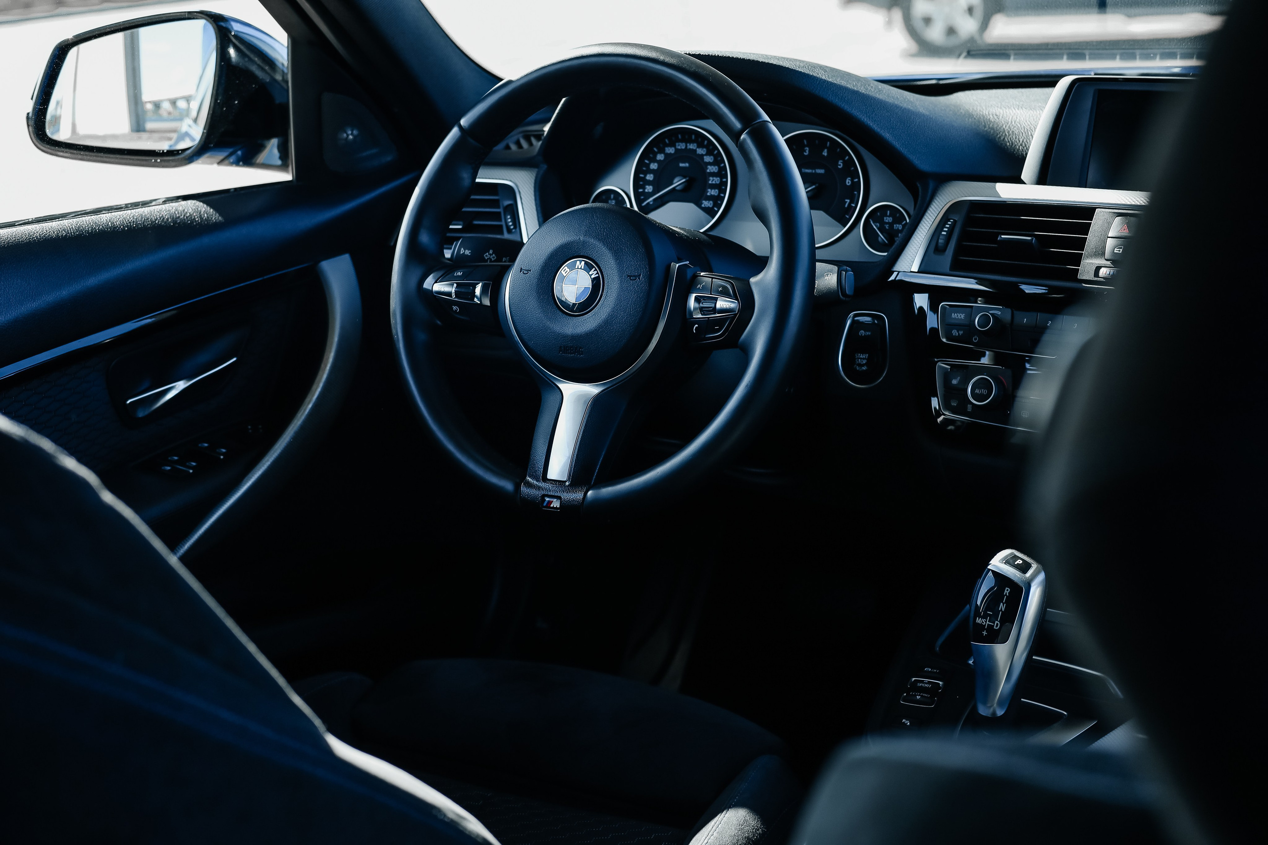 Съемка автомобилей. Фотограф в Санкт-Петербурге Есаулова Маша