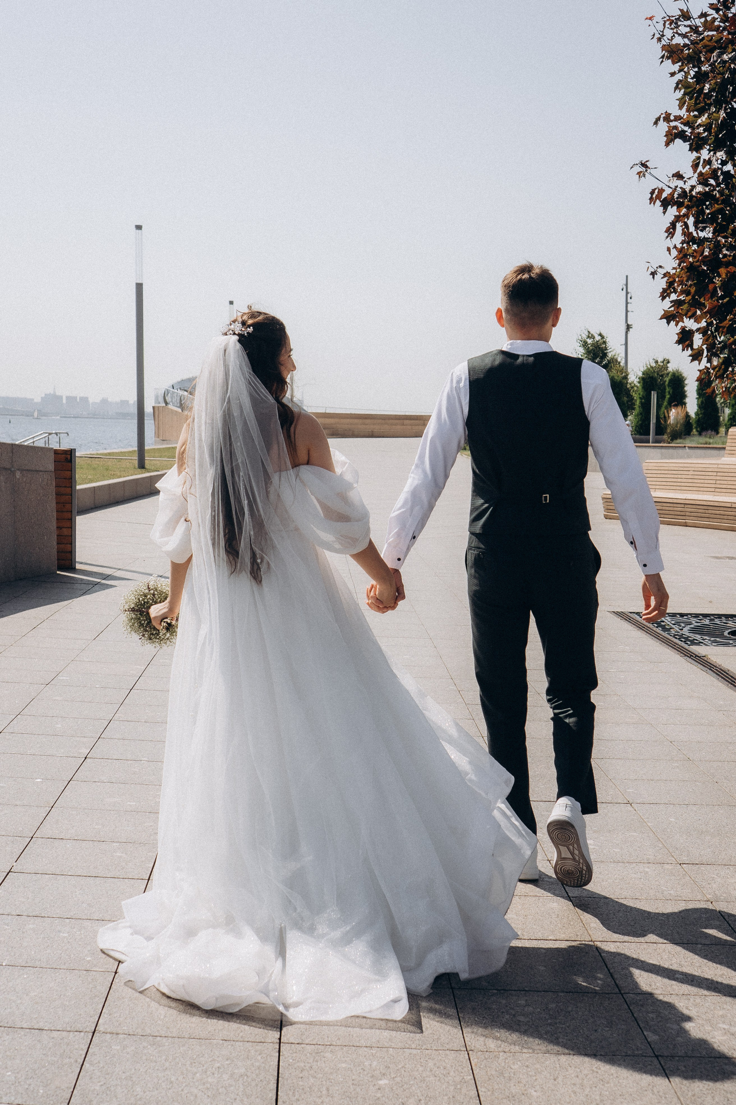 СВАДЕБНАЯ СЬЕМК В ПАРКЕ 300-ЛЕТИЯ. Профессиональный фотограф, Санкт-Петербург — Виктория Богомолова