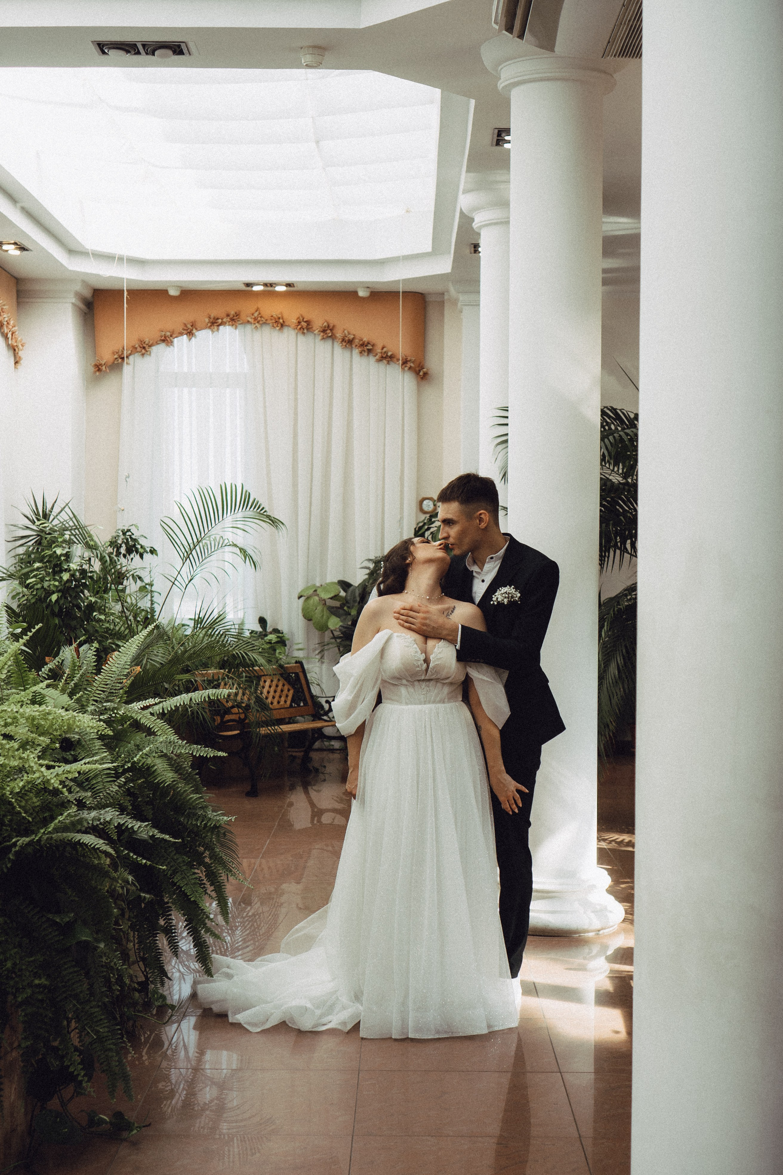 СВАДЕБНАЯ СЬЕМК В ПАРКЕ 300-ЛЕТИЯ. Профессиональный фотограф, Санкт-Петербург — Виктория Богомолова