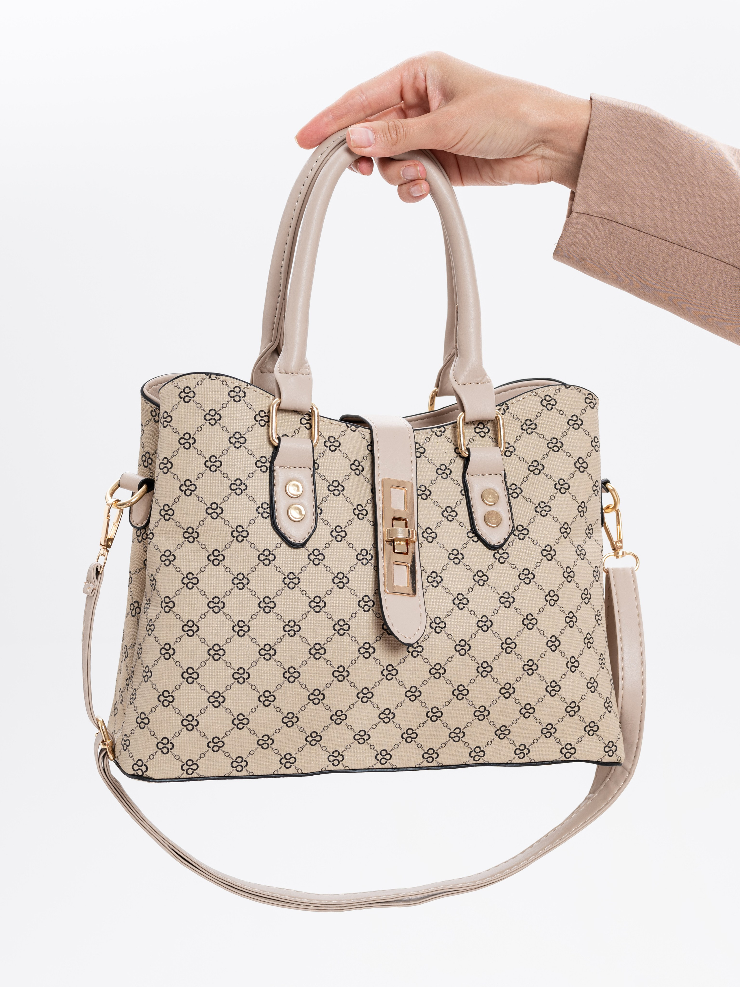 Женские сумки 2. Предметный фотограф, фото для маркетплейсов Пятигорск, КМВ