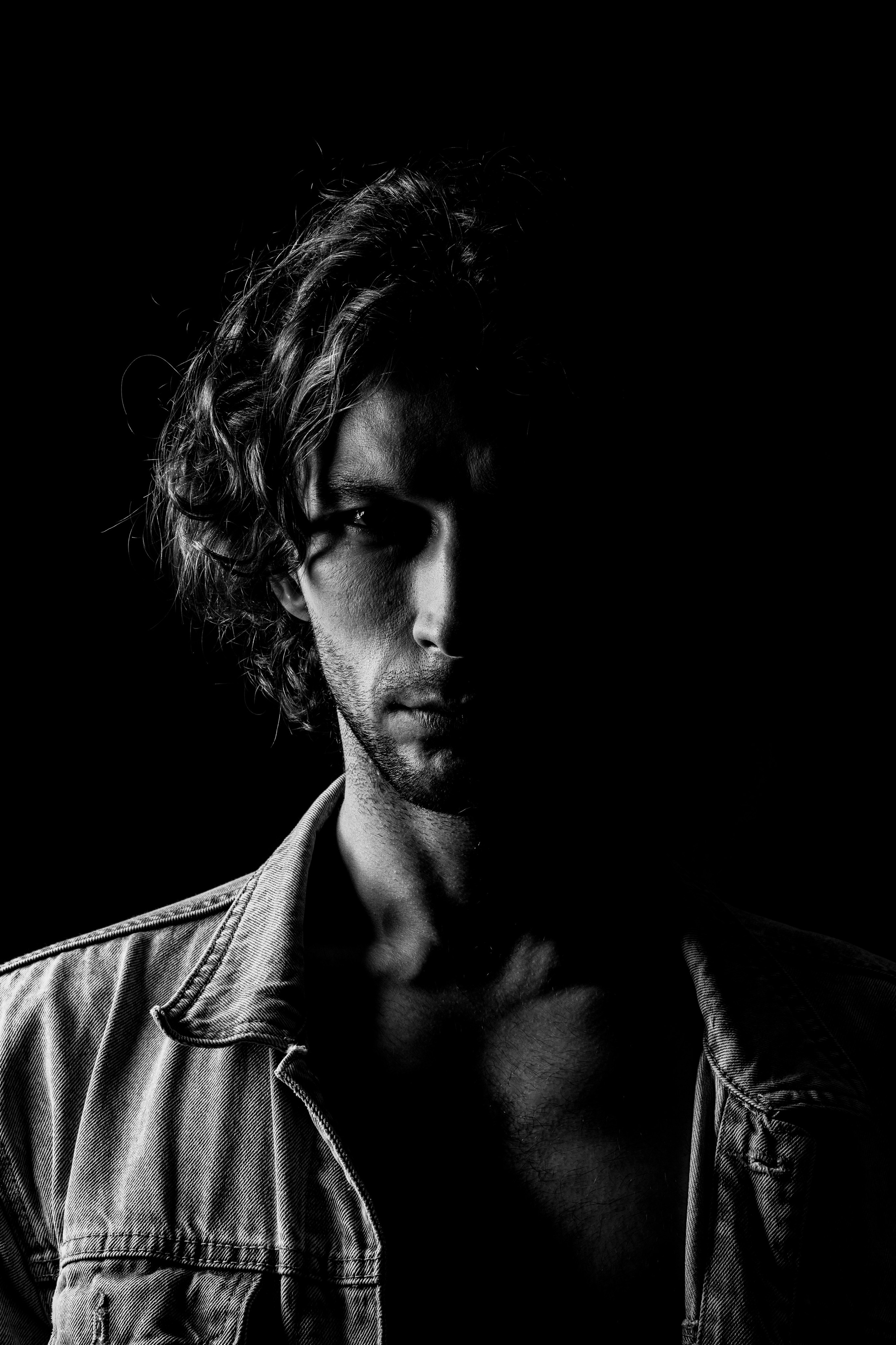 Мужская фотосъёмка. Photomantis