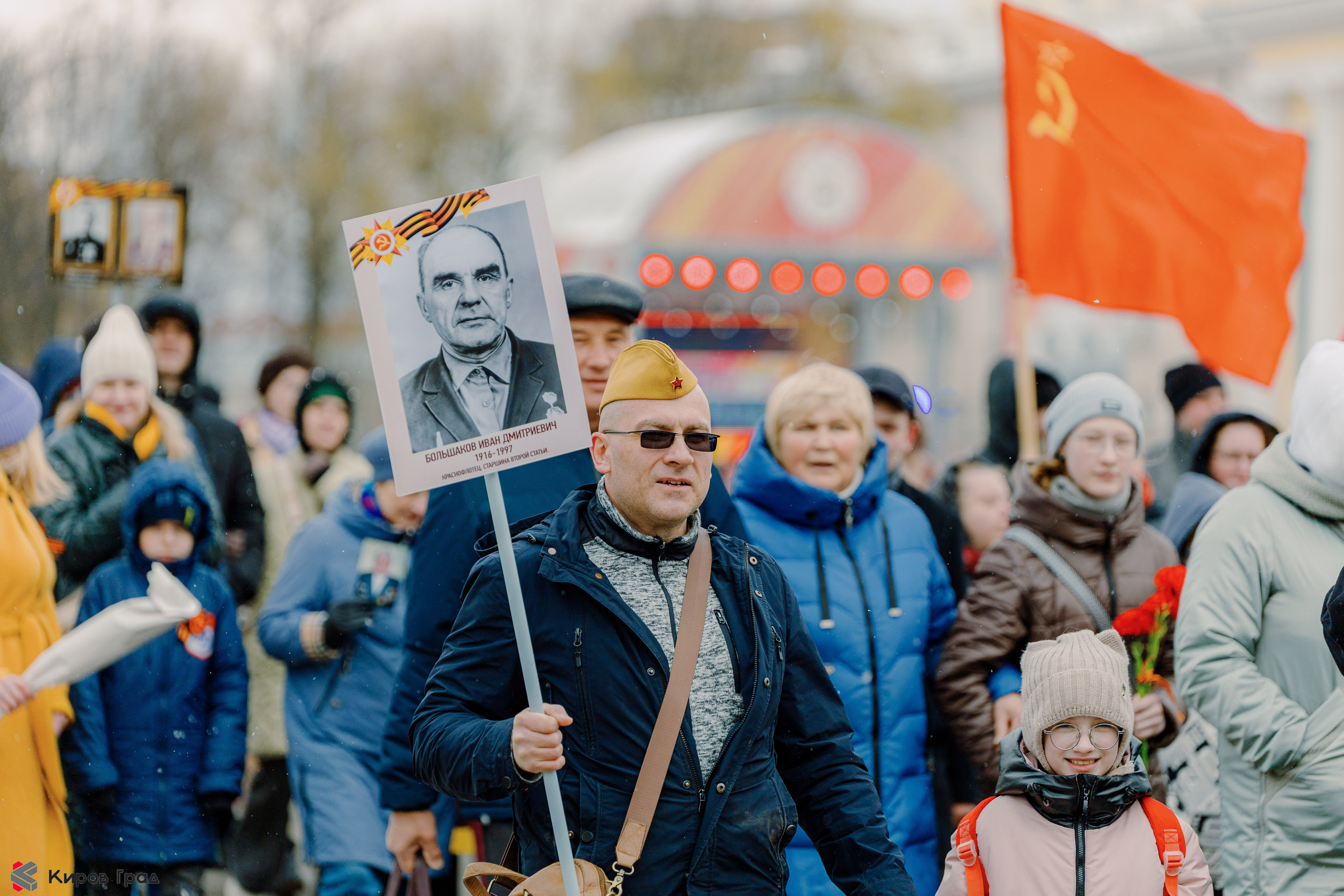 Парад победы 9 мая. Свадебный и репортажный фотограф Киров | Вадим Карпук
