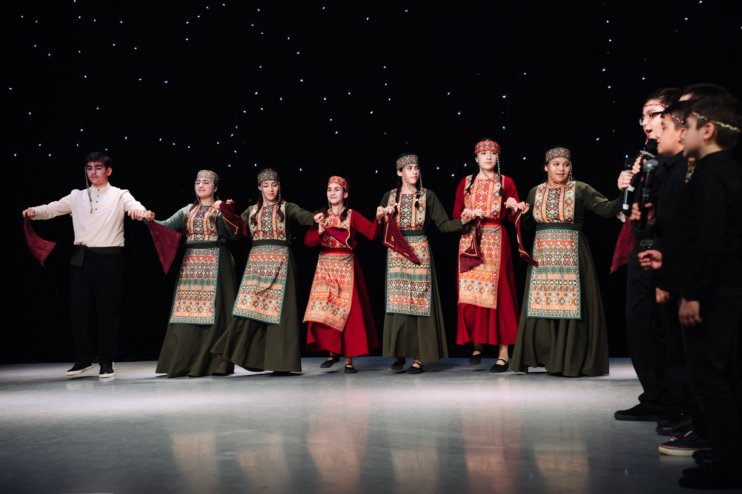 Благотворительный концерт в помощь Артему Сардаряну. Фотограф Артем Севостьянов. Профессиональная фотосъемка в Ногинске, Москве, Московской области и за границей