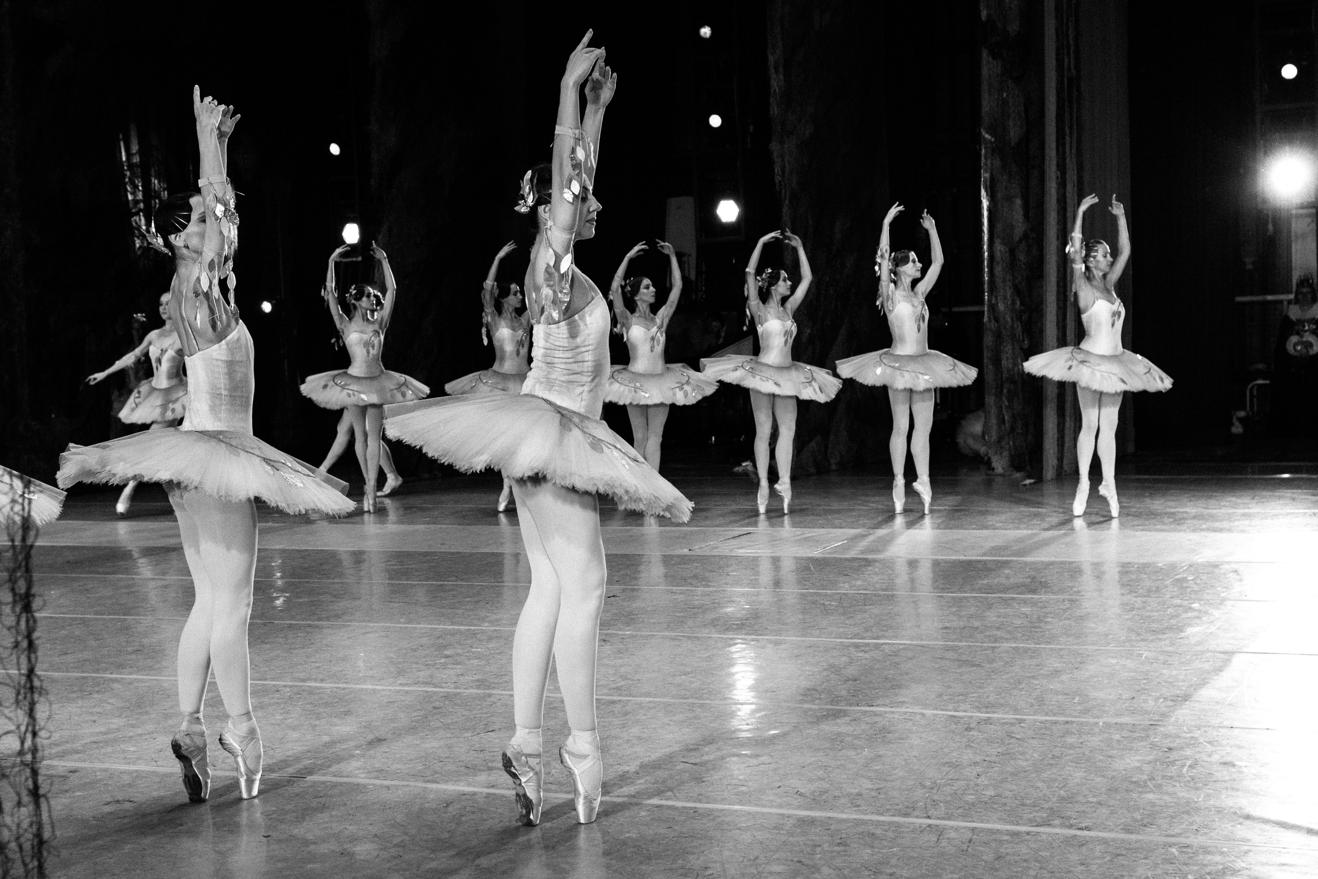 Балет «Спящая красавица». Закулисье. Фотограф в Краснодаре | Женский портрет, семейные, репортаж мероприятий, ню, арт-ню | Лагунов Владимир