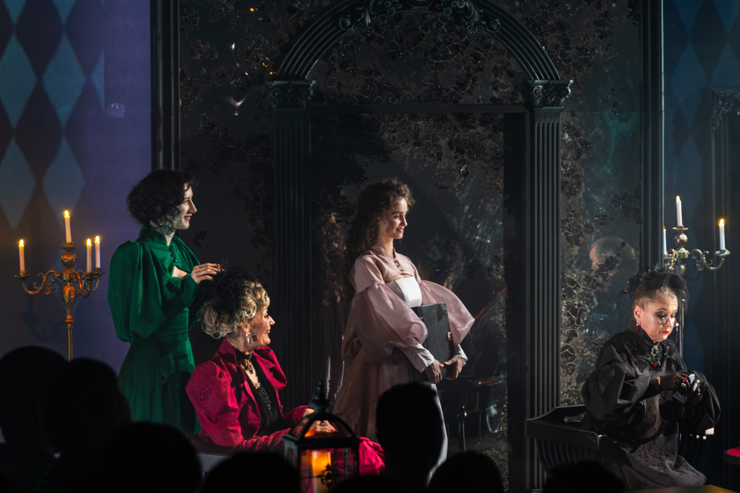 Театральная постановка «Сумерки.Москва». Репортажный фотограф в Москве Аида Исламова