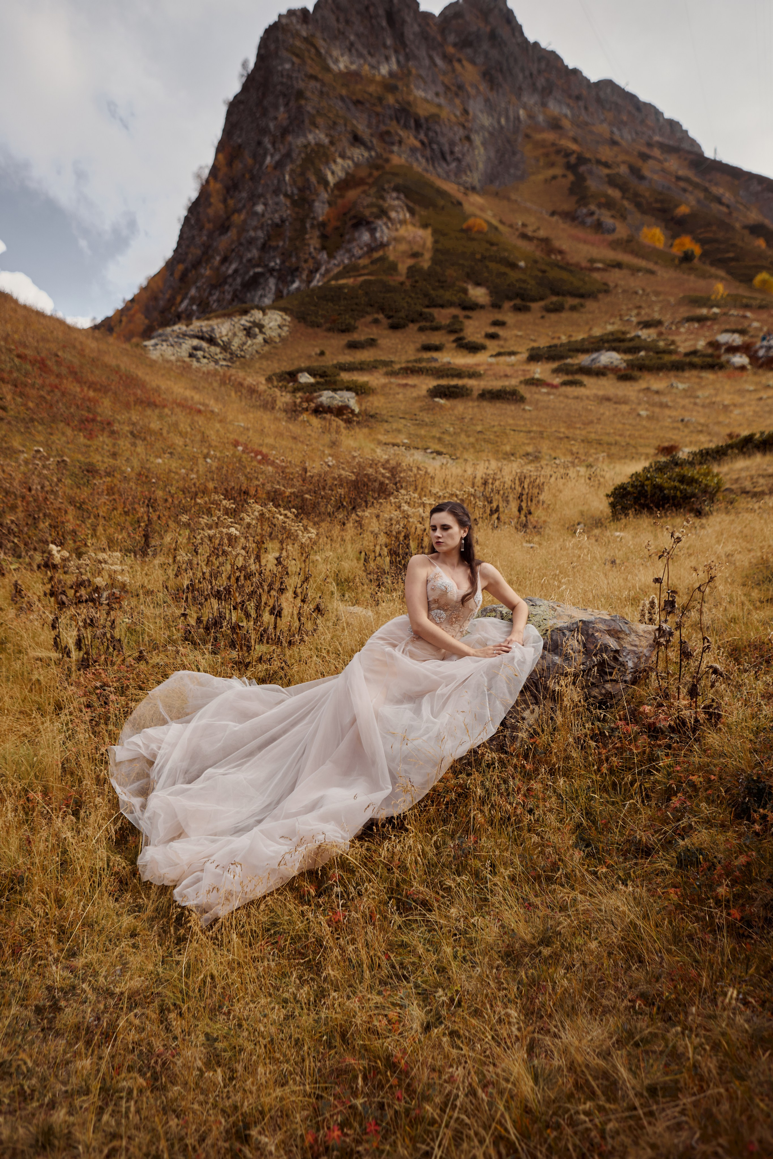Свадебная фотосессия в горах. Свадебный и семейный фотограф в Сочи-Красной поляне Ларионова Анна