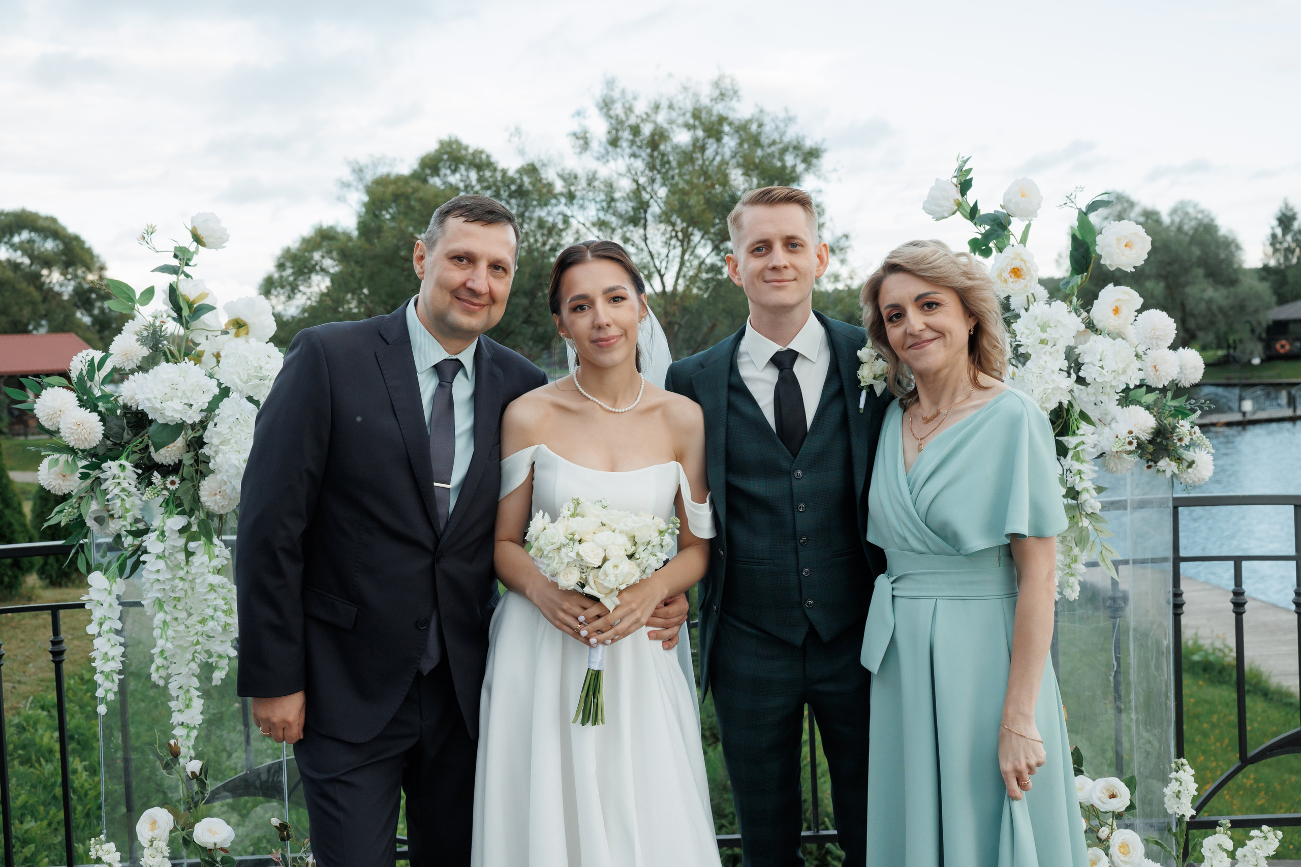 Регистрация в отеле Fish Point, ЗАГС Бутово, прогулка в Остафьево. Свадебный и репортажный фотограф (Москва, Королев и другие)