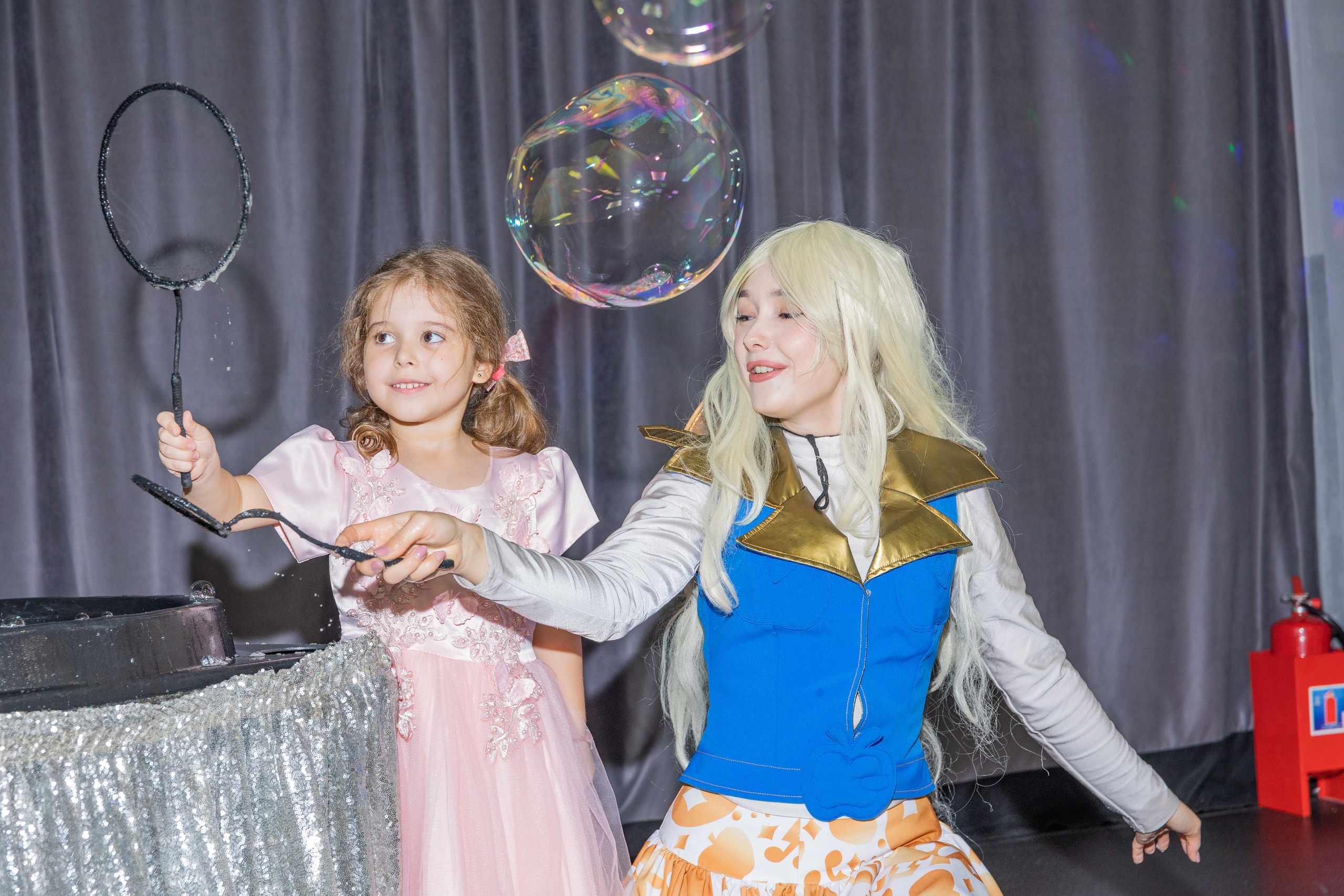 День Рождение Есении в Rabbit Holl. Выпускные альбомы во Владивостоке