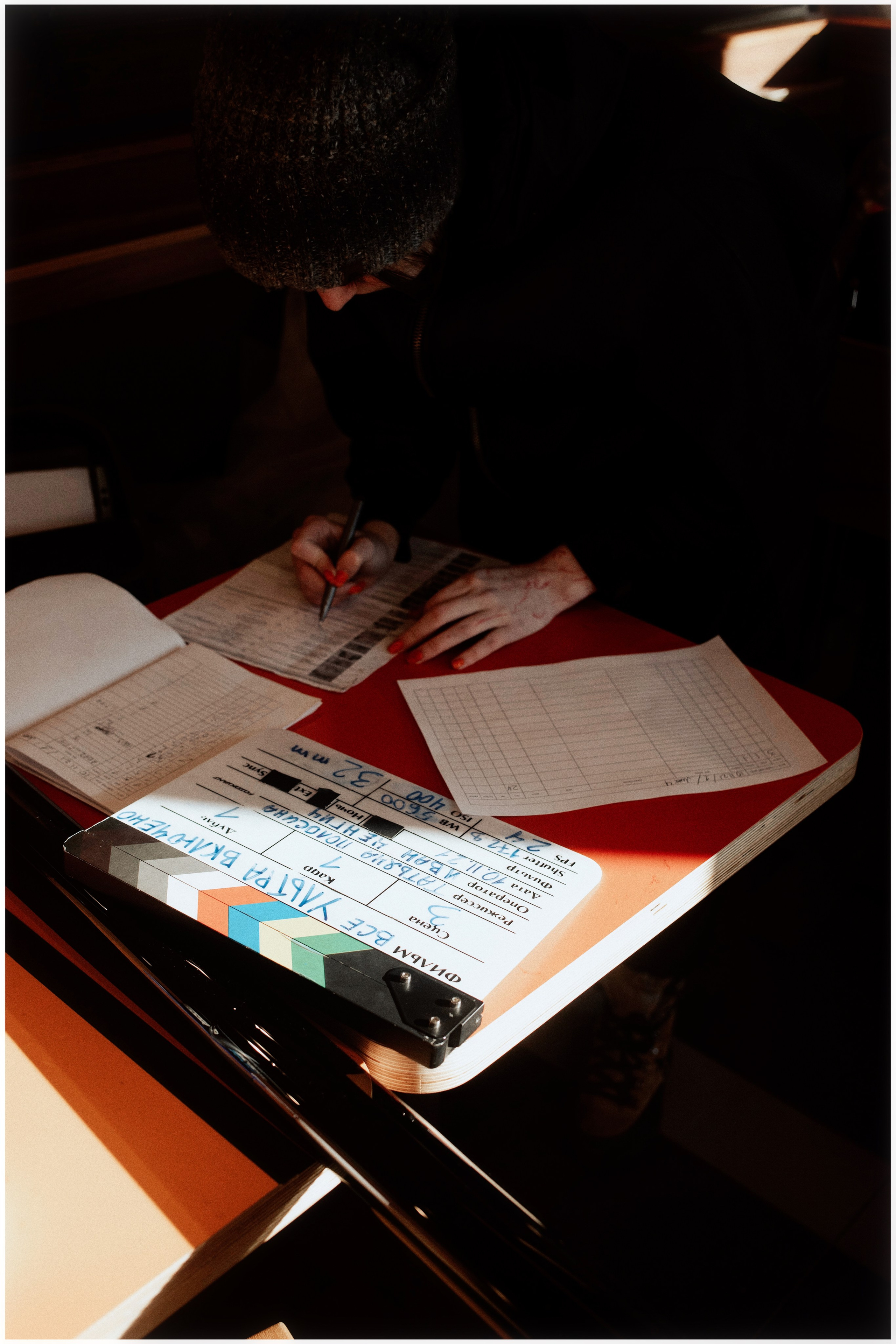 Behind the scenes. Portrait and backstage photographer Nina Crane