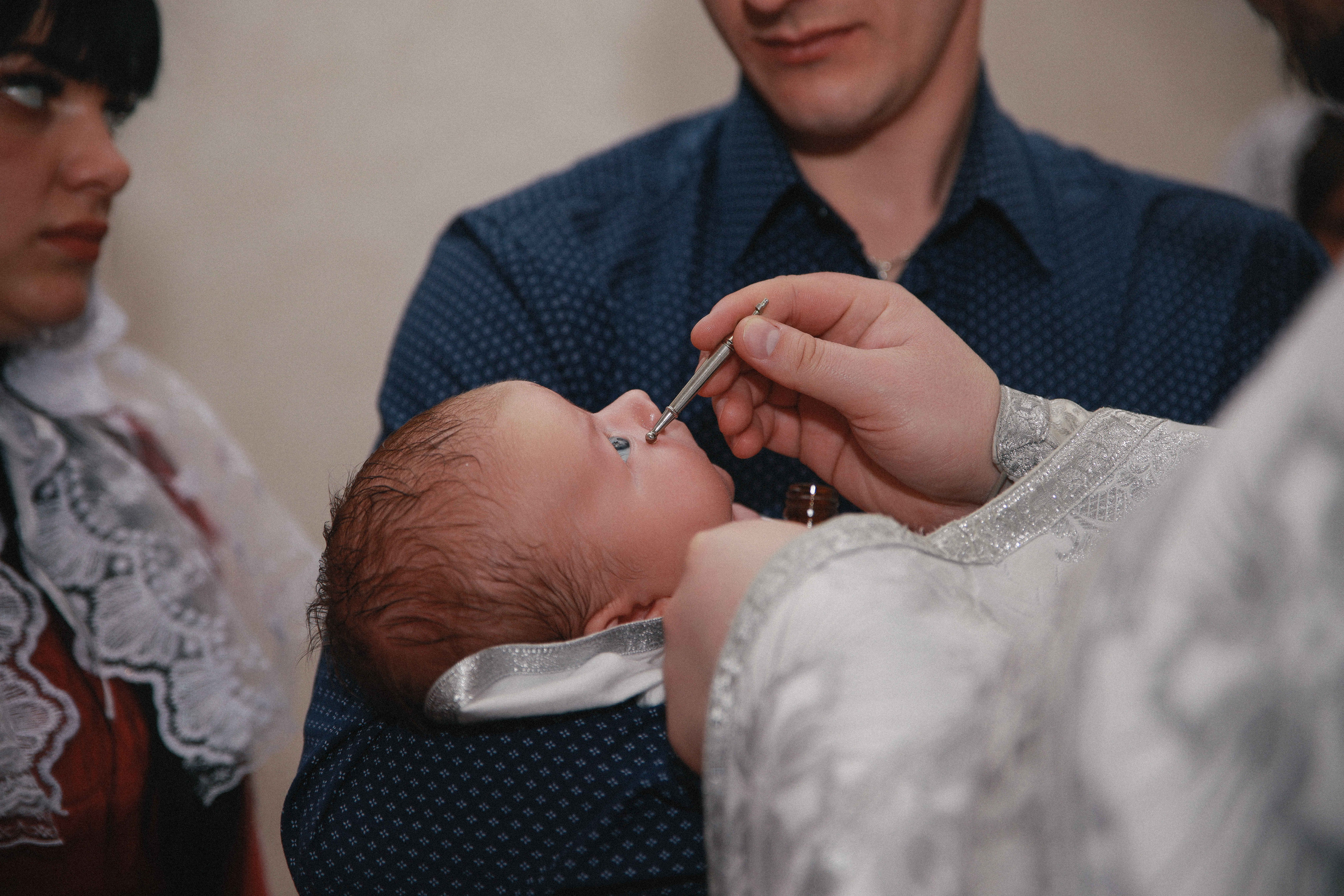 История крещения Артема. Свадебный фотограф Мироманов Николай в Крыму