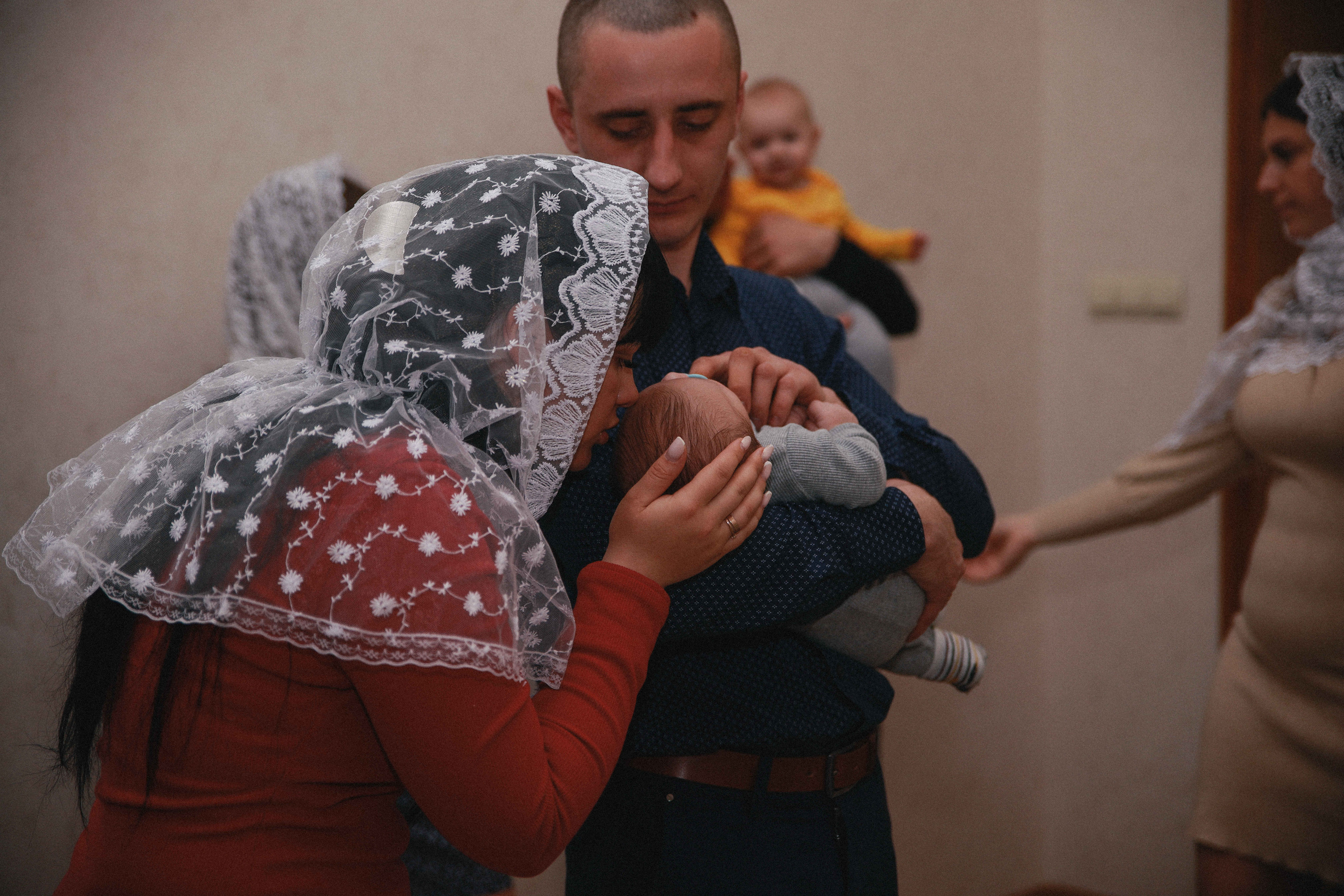 История крещения Артема. Свадебный фотограф Мироманов Николай в Крыму