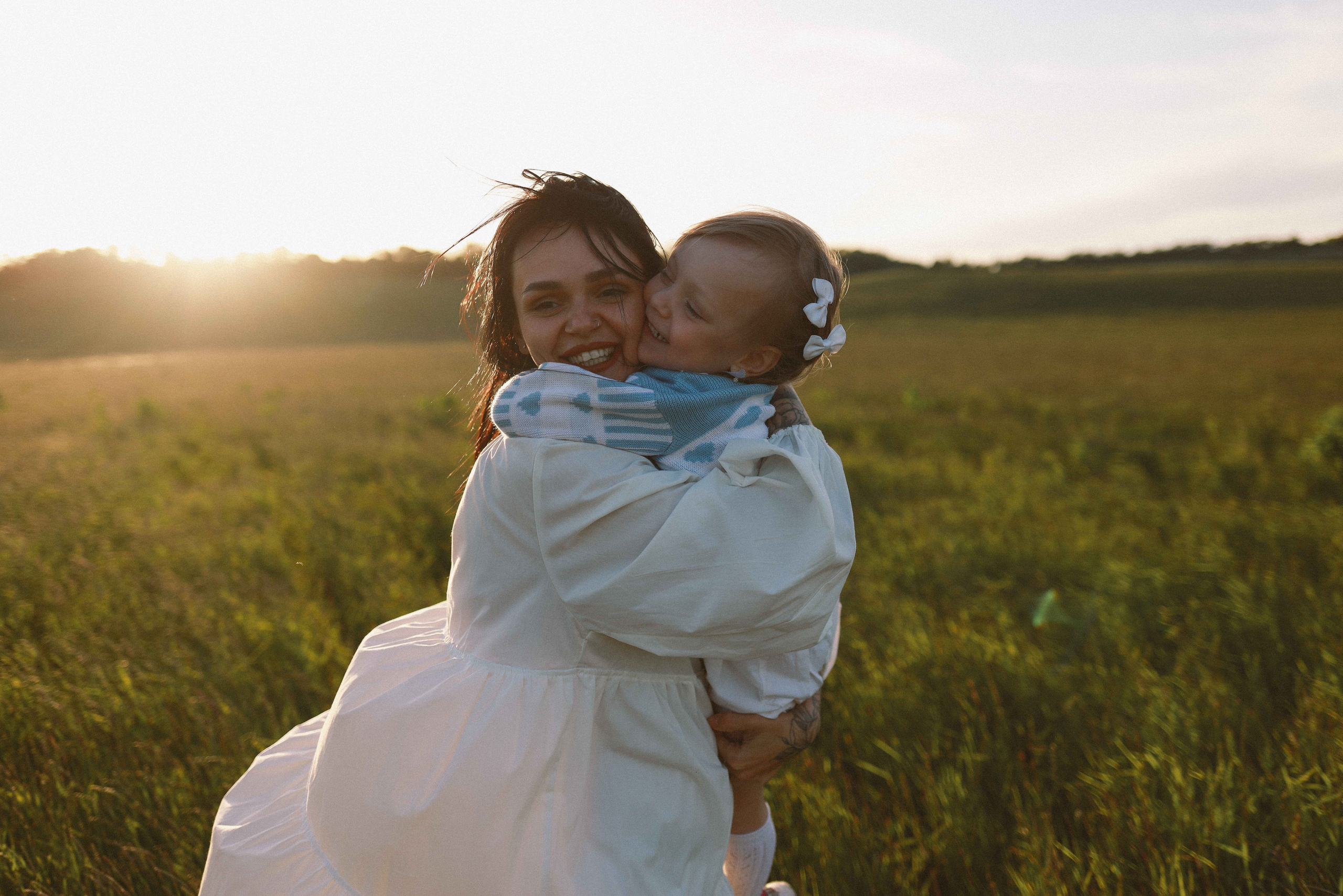 Солнышко в руках). Свадебный фотограф Мироманов Николай в Крыму