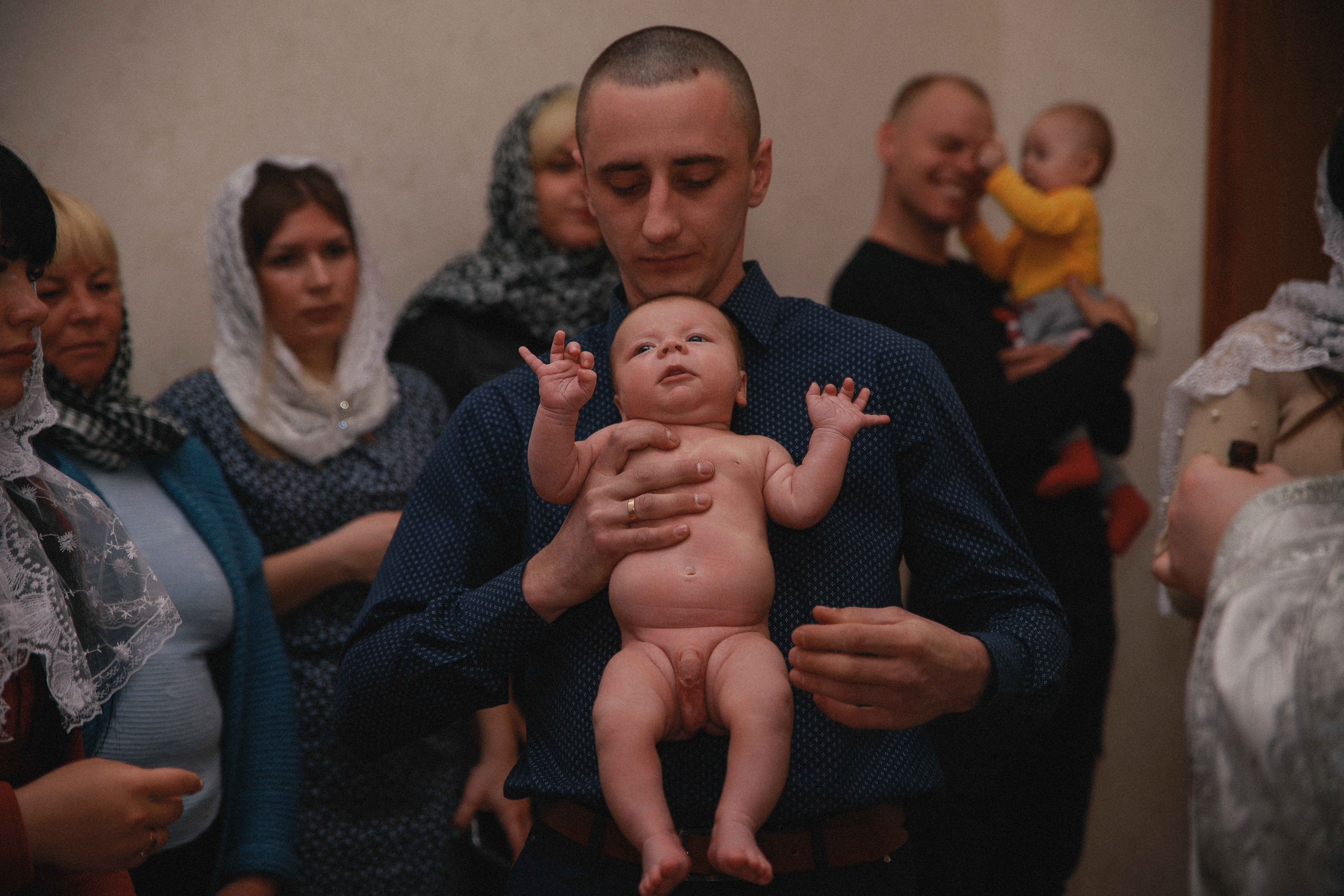 История крещения Артема. Свадебный фотограф Мироманов Николай в Крыму