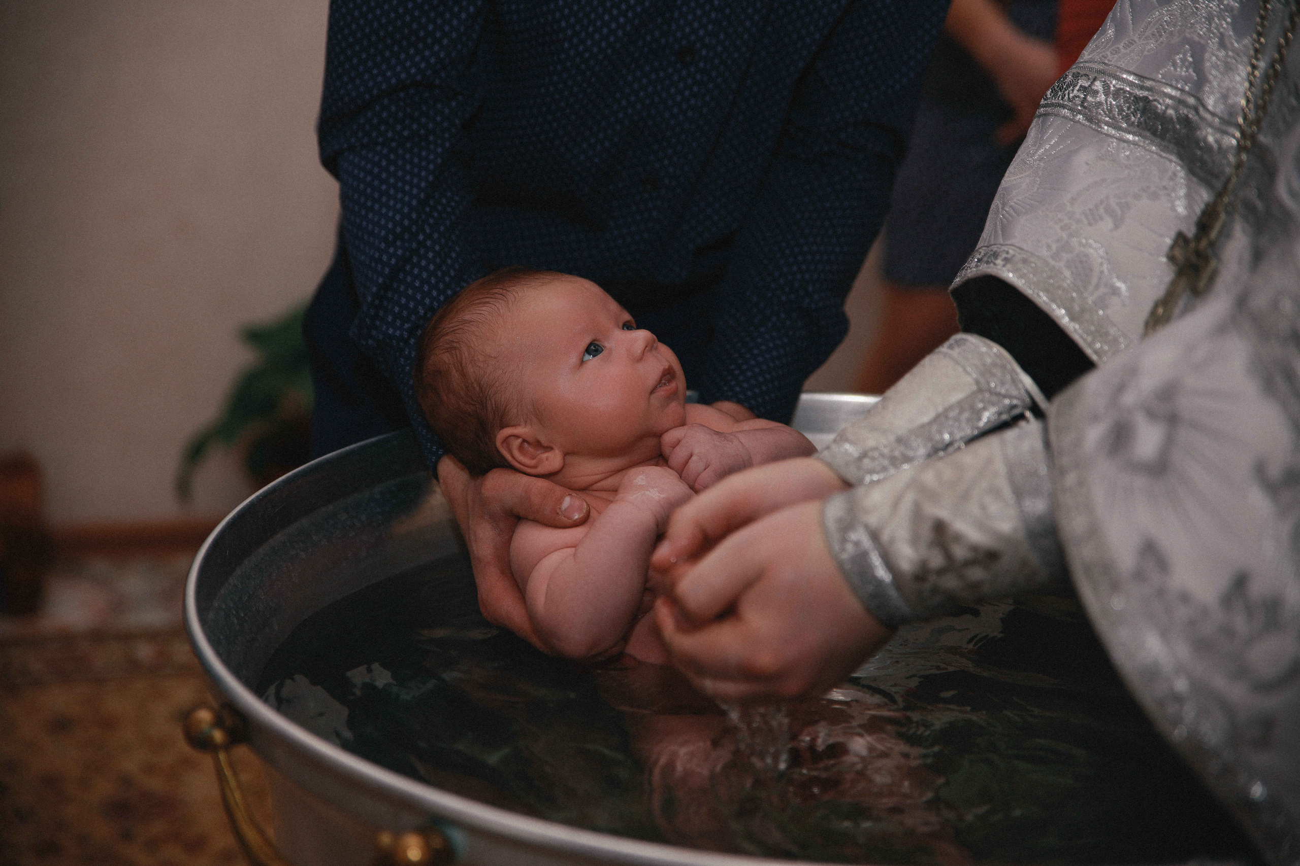 История крещения Артема. Свадебный фотограф Мироманов Николай в Крыму