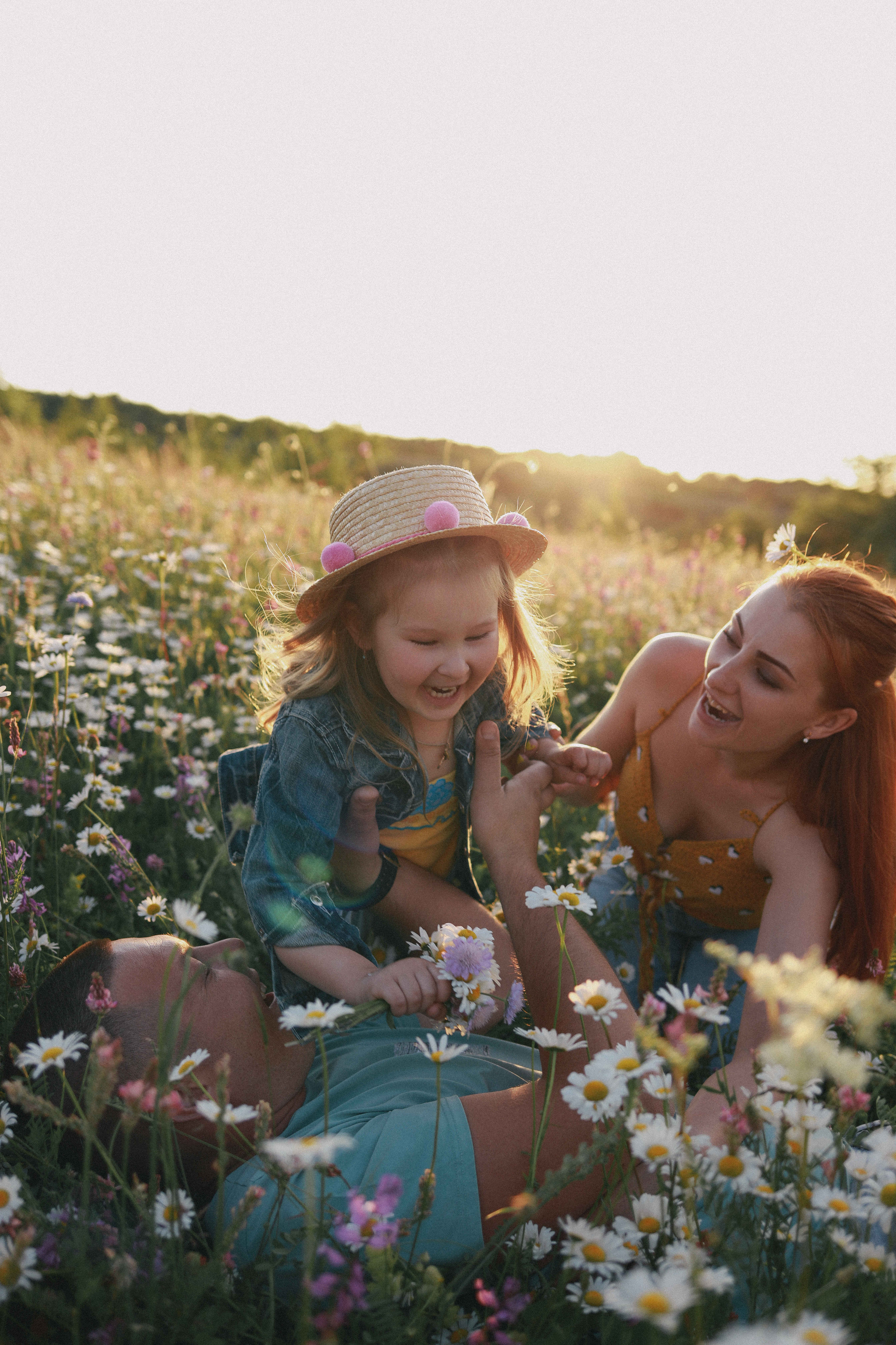 Согреты любовью и вечерним солнышком. Чудесная семья с открытой и чистой душой. Свадебный фотограф Мироманов Николай в Крыму