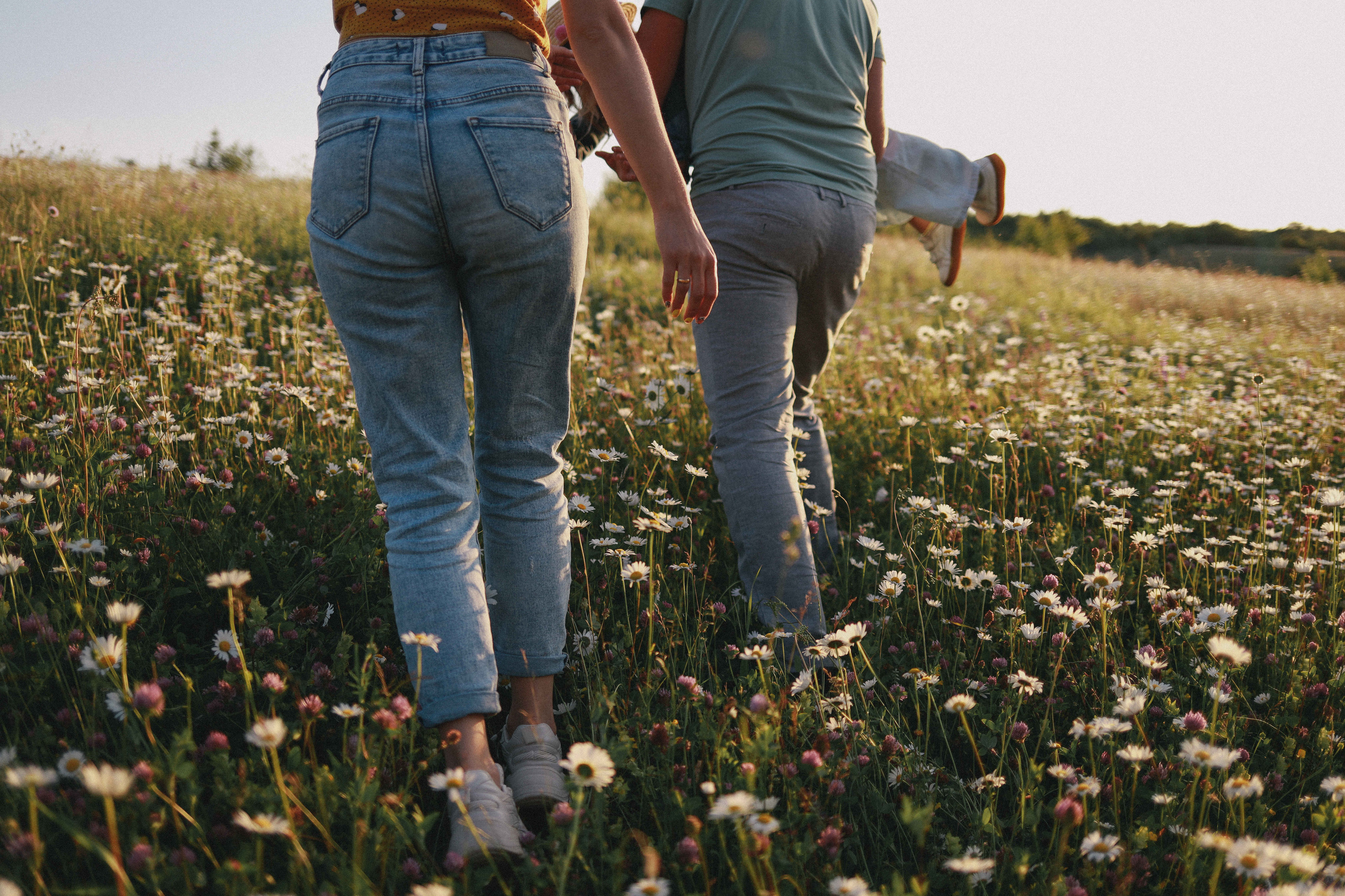 Согреты любовью и вечерним солнышком. Чудесная семья с открытой и чистой душой. Свадебный фотограф Мироманов Николай в Крыму