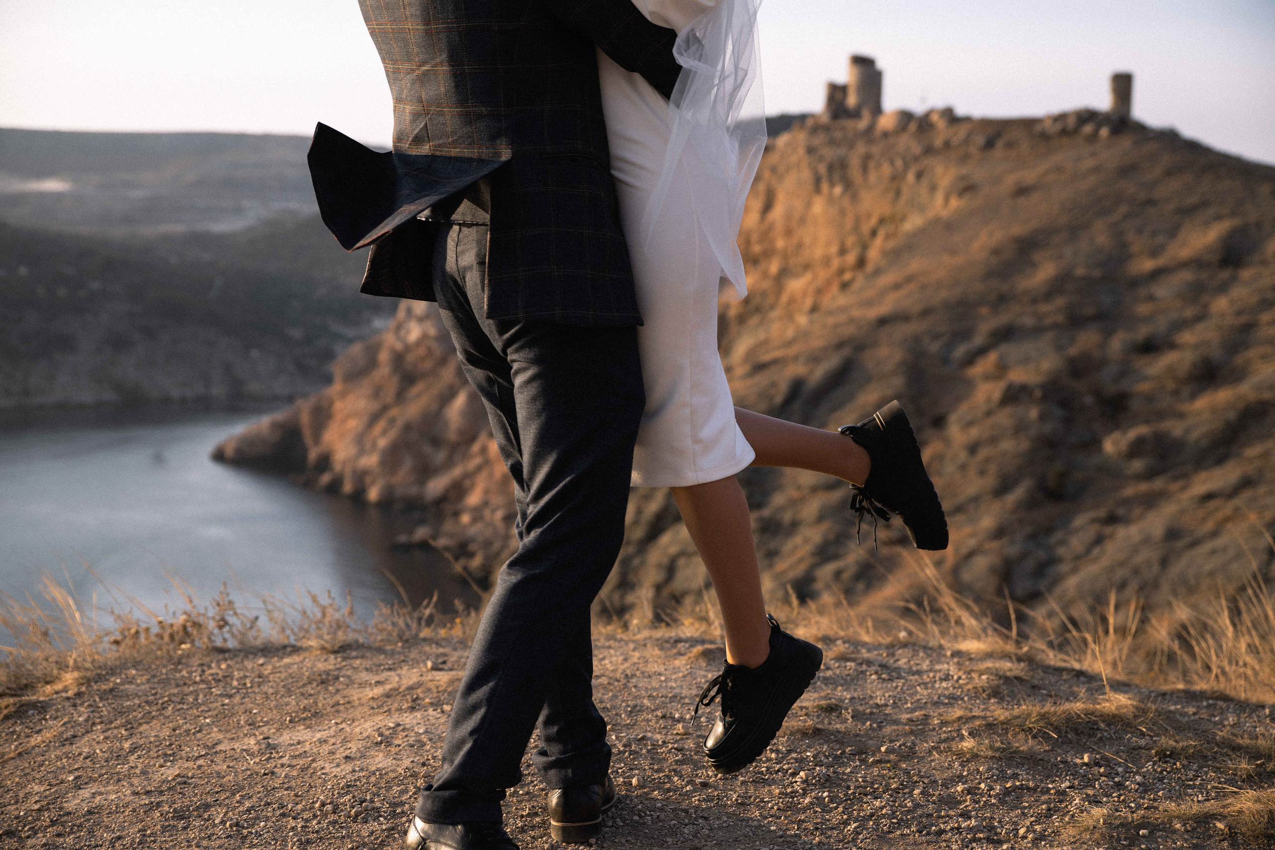 Нежность в каждом прикосновении. Свадебный фотограф Мироманов Николай в Крыму