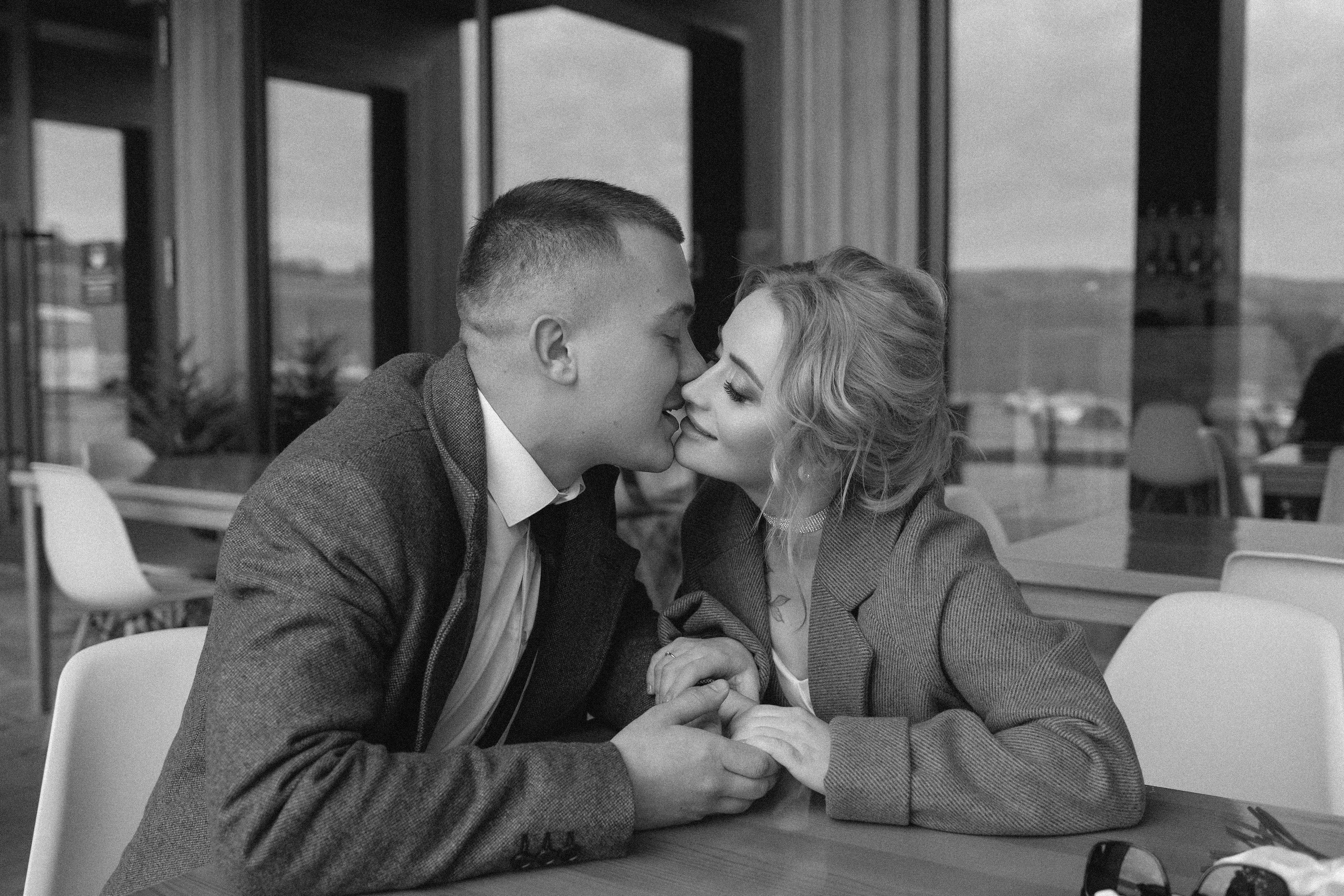 Одна любовь на двоих. Свадебный фотограф Мироманов Николай в Крыму