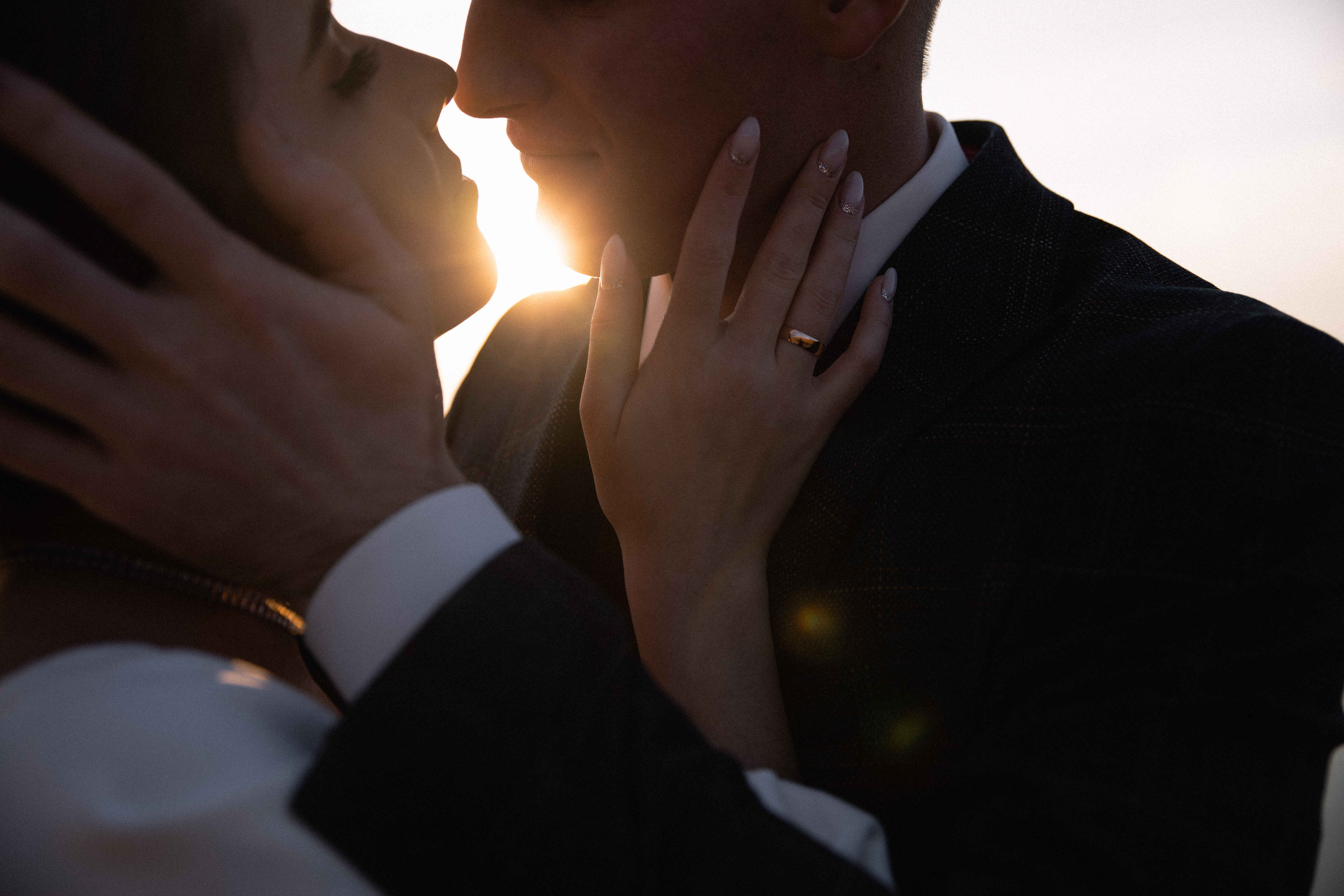 Нежность в каждом прикосновении. Свадебный фотограф Мироманов Николай в Крыму