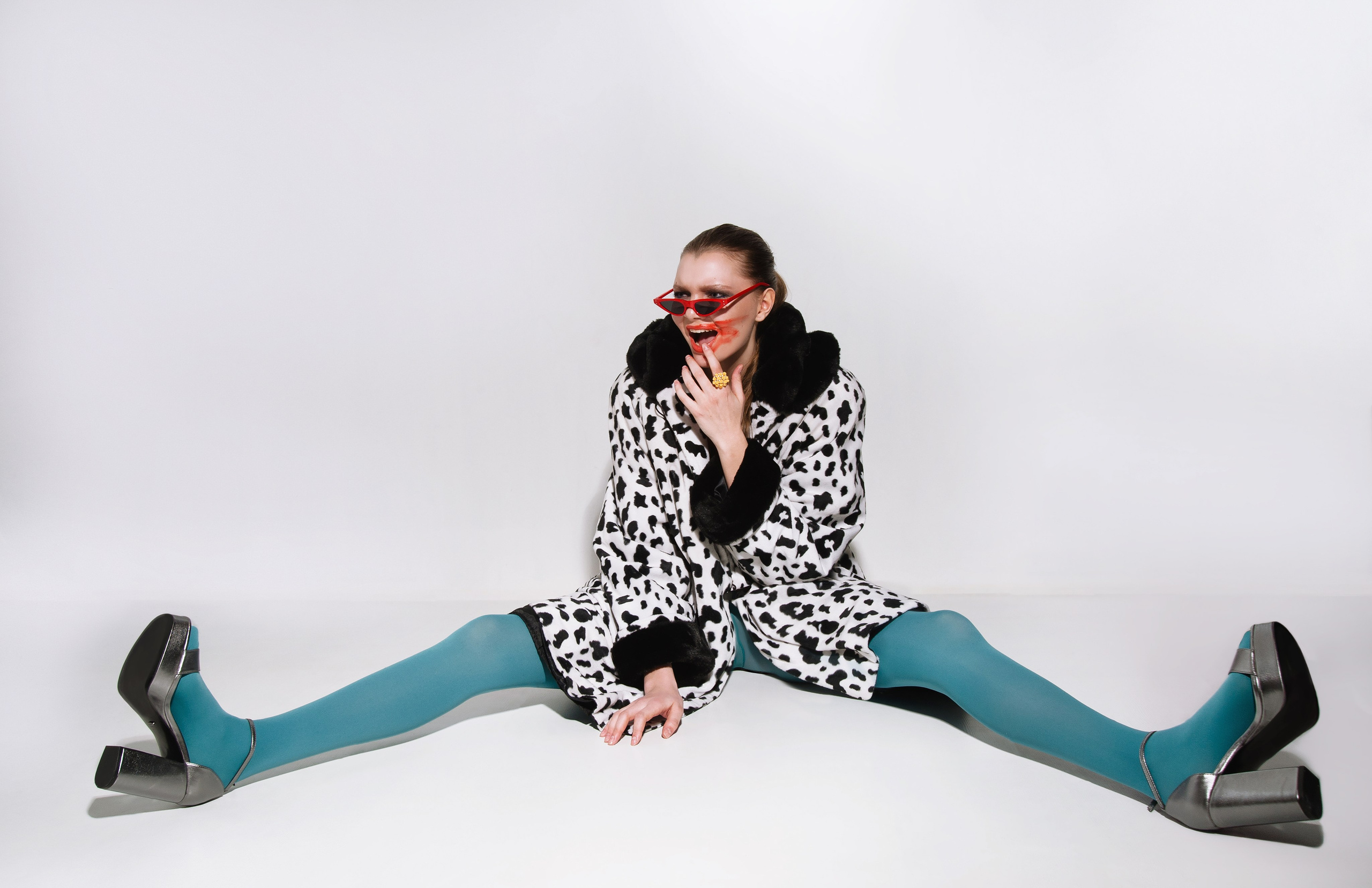 Фотосессия для журнала в стиле фэшн. Фотограф Дарья Едапина Новосибирск