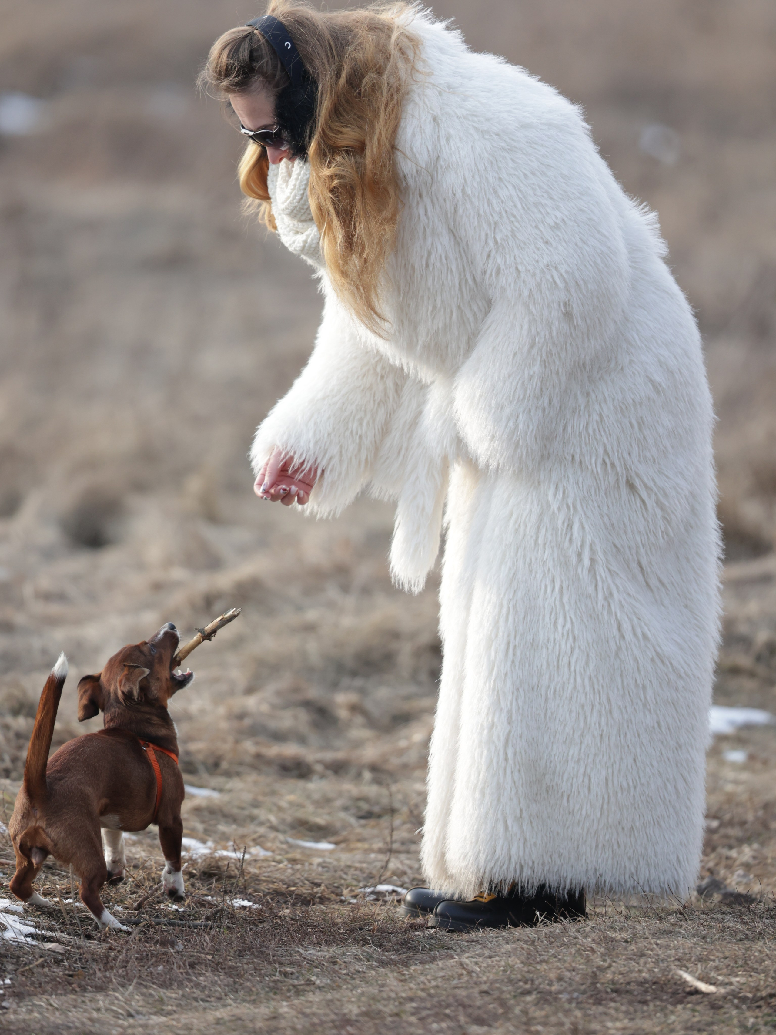 Карнавальные костюмы, вечерние и свадебные платья аренда посуточно, прокат в Жуковском. Фотограф для маркетплейсов, фотоуслуги в Жуковском Татьяна Марсуверских