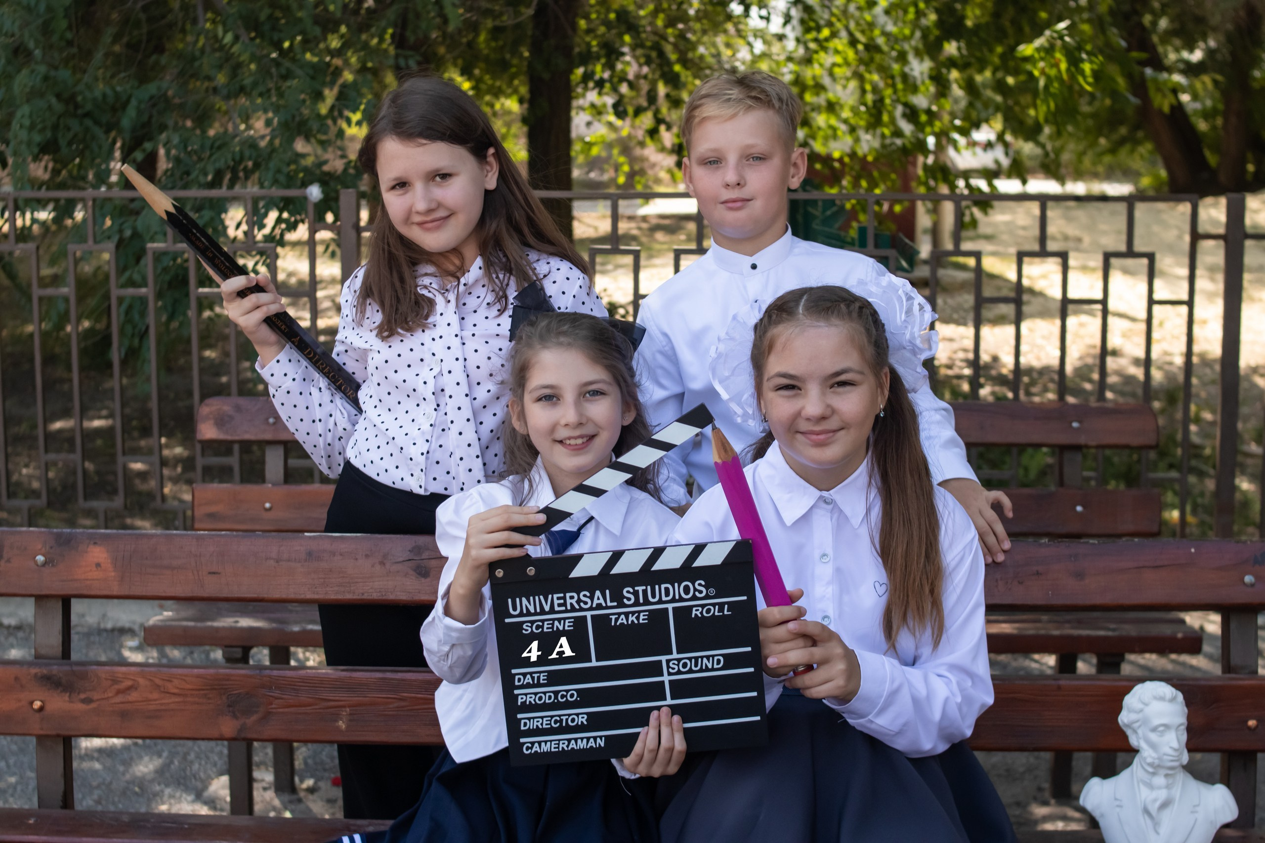 Здравствуй, школа. Фотосалон Рудня. Волгоградская область. Фотограф Вера