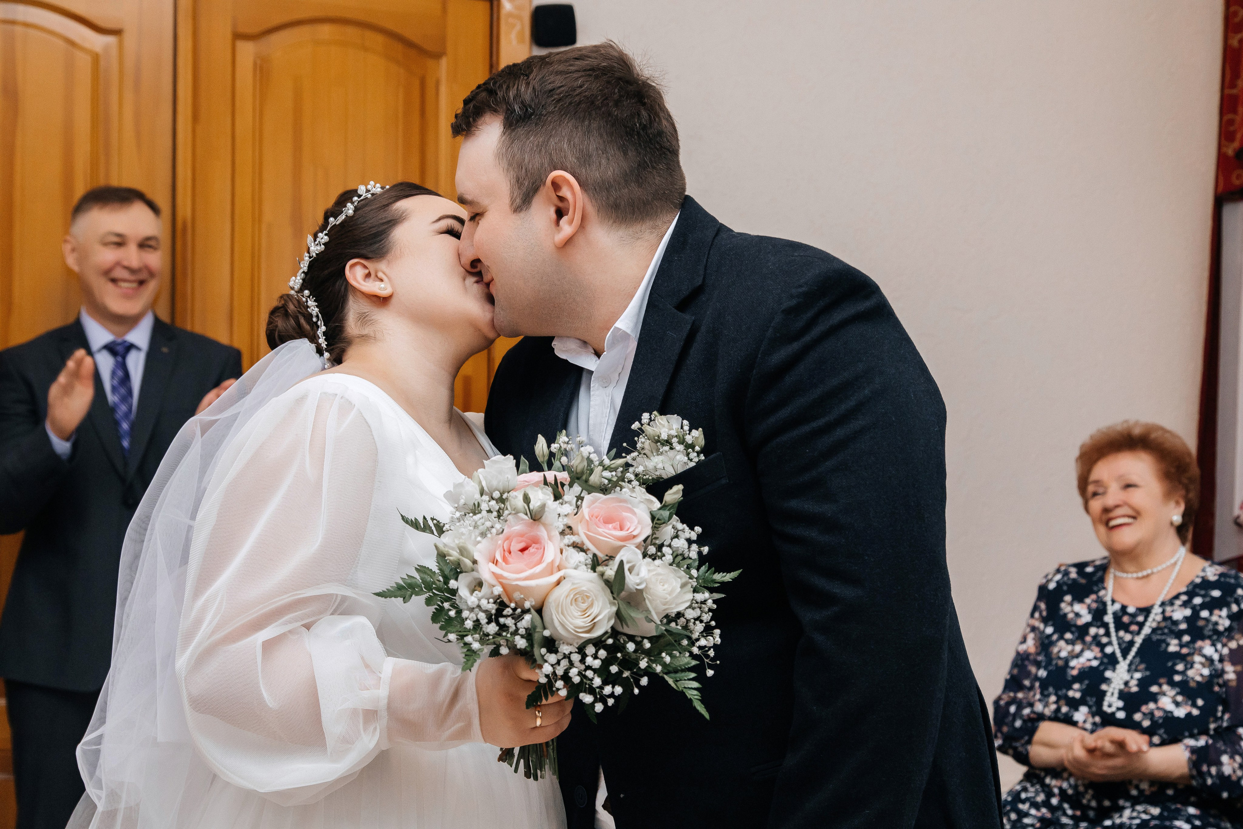 S & E. Street photographer