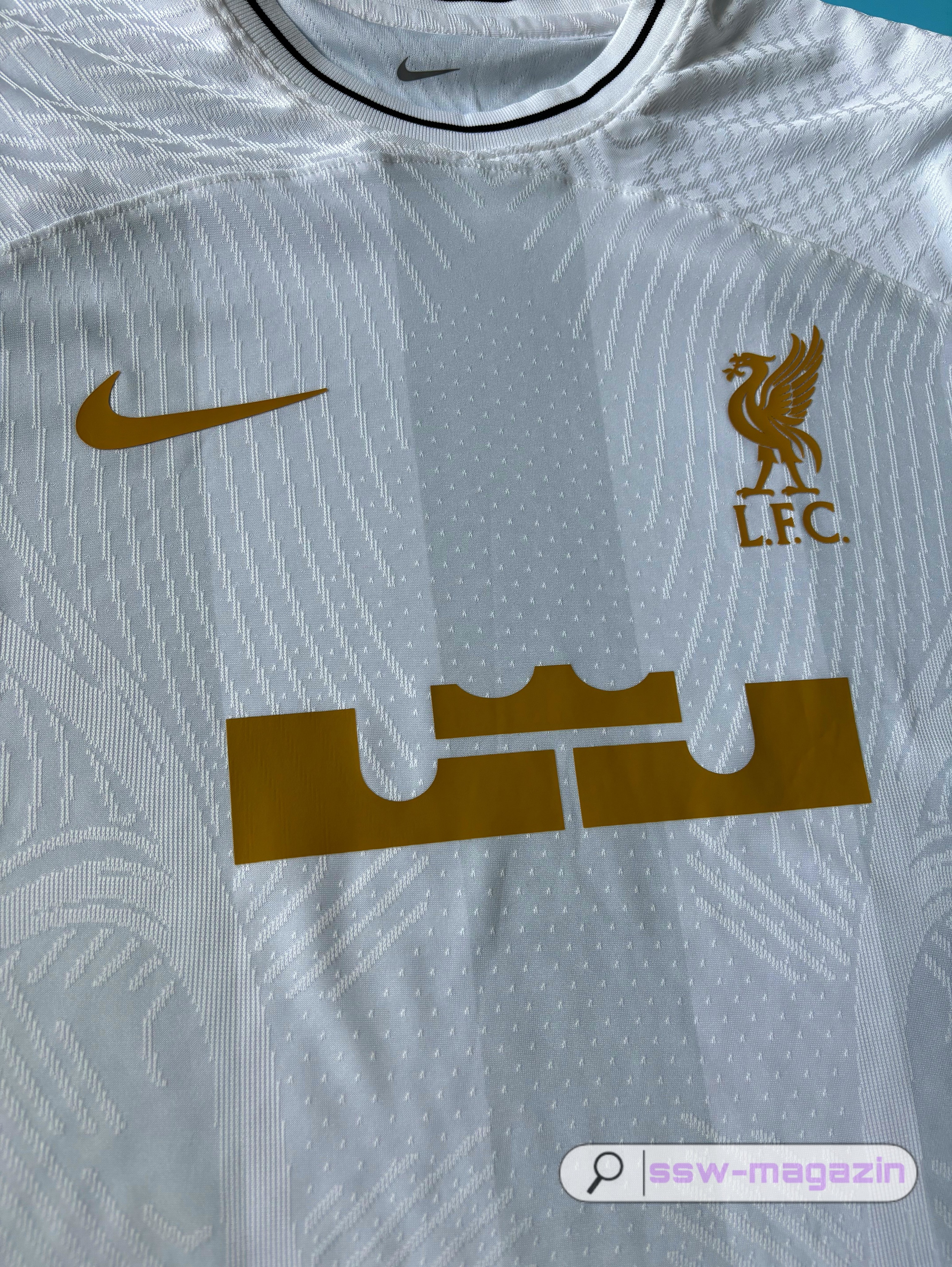 Футболка Liverpool LeBron 2024 купить. Футбольный магазин — ssw_magazin