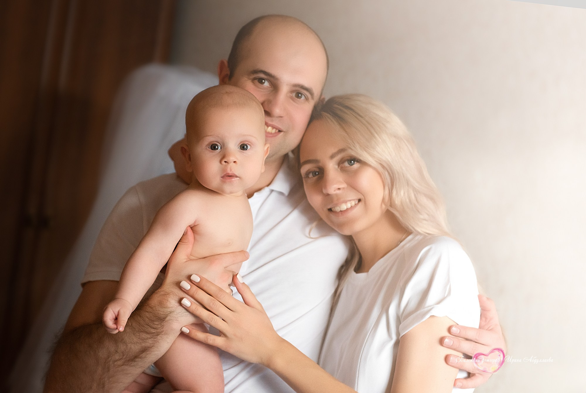 Семейная фотосессия Мирон 5 мес