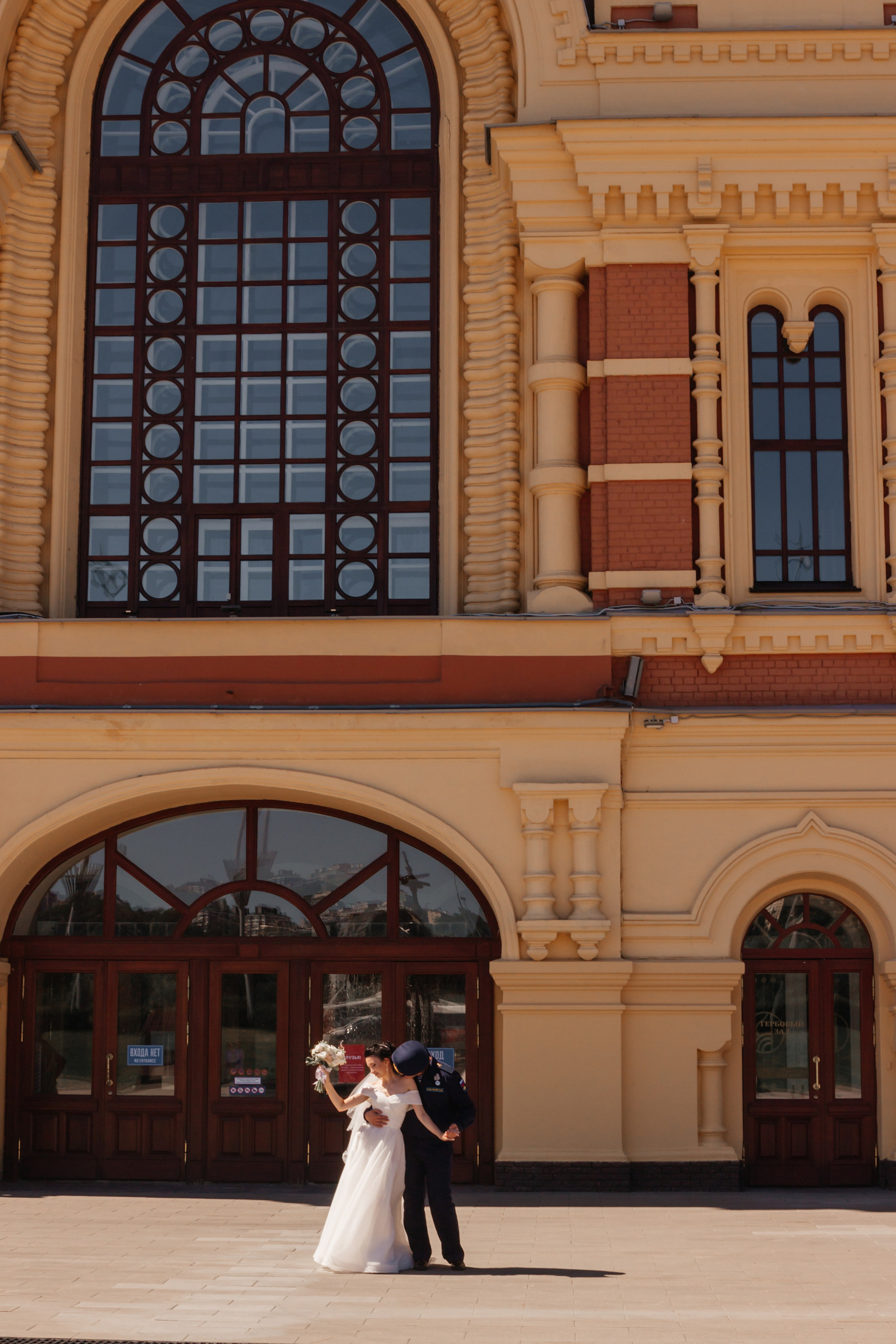 Свадебная съемка Лены и Никиты на Стрелке и в Ресторане Парус на Гребном канале. Свадебный фотограф и фотограф Love-Store в Нижнем Новгороде Анастасия