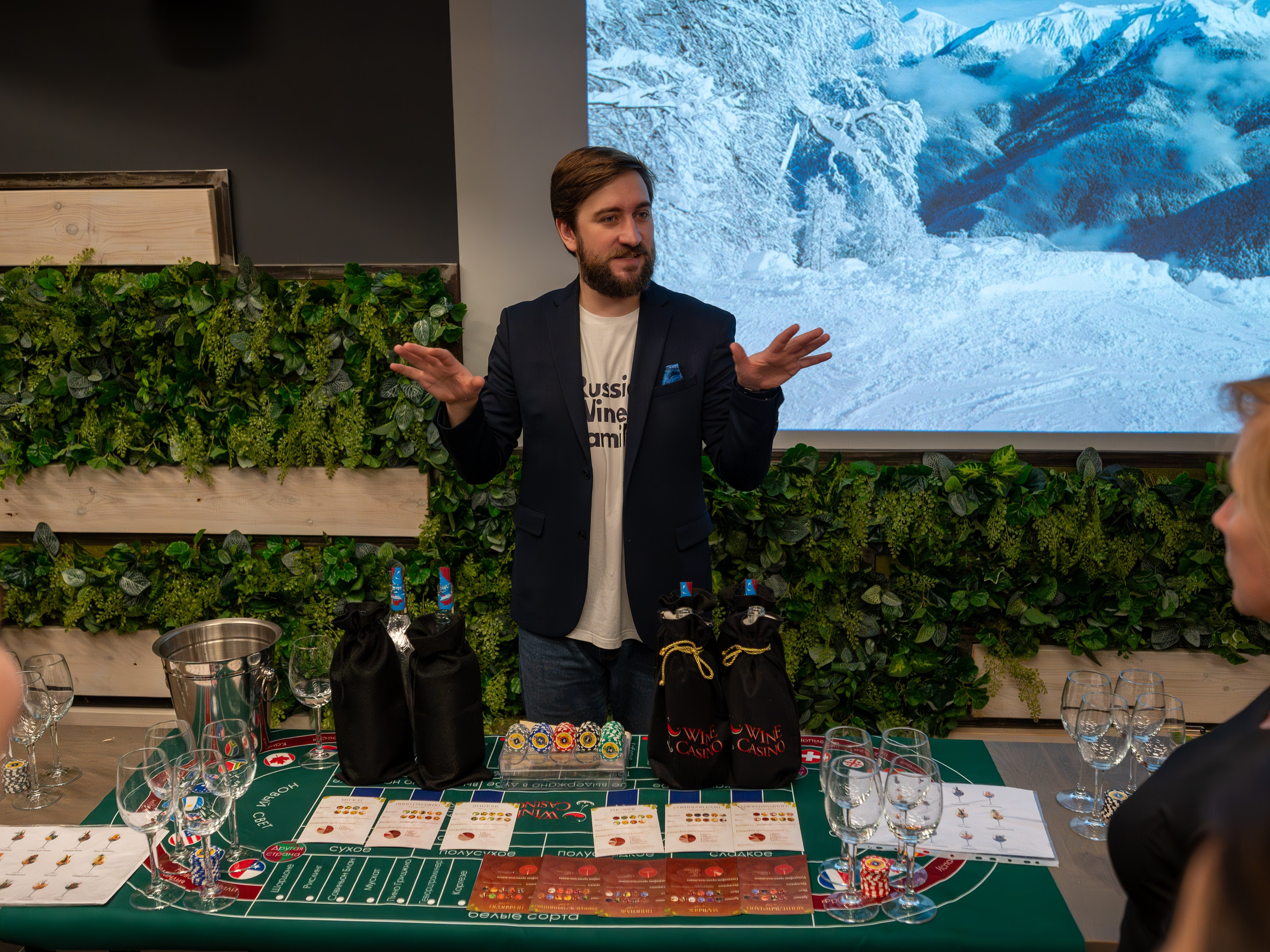 MICE мероприятие — мастер класс по акварели. Репортажный фотограф в Красной Поляне и Сочи Павлюченко Екатерина