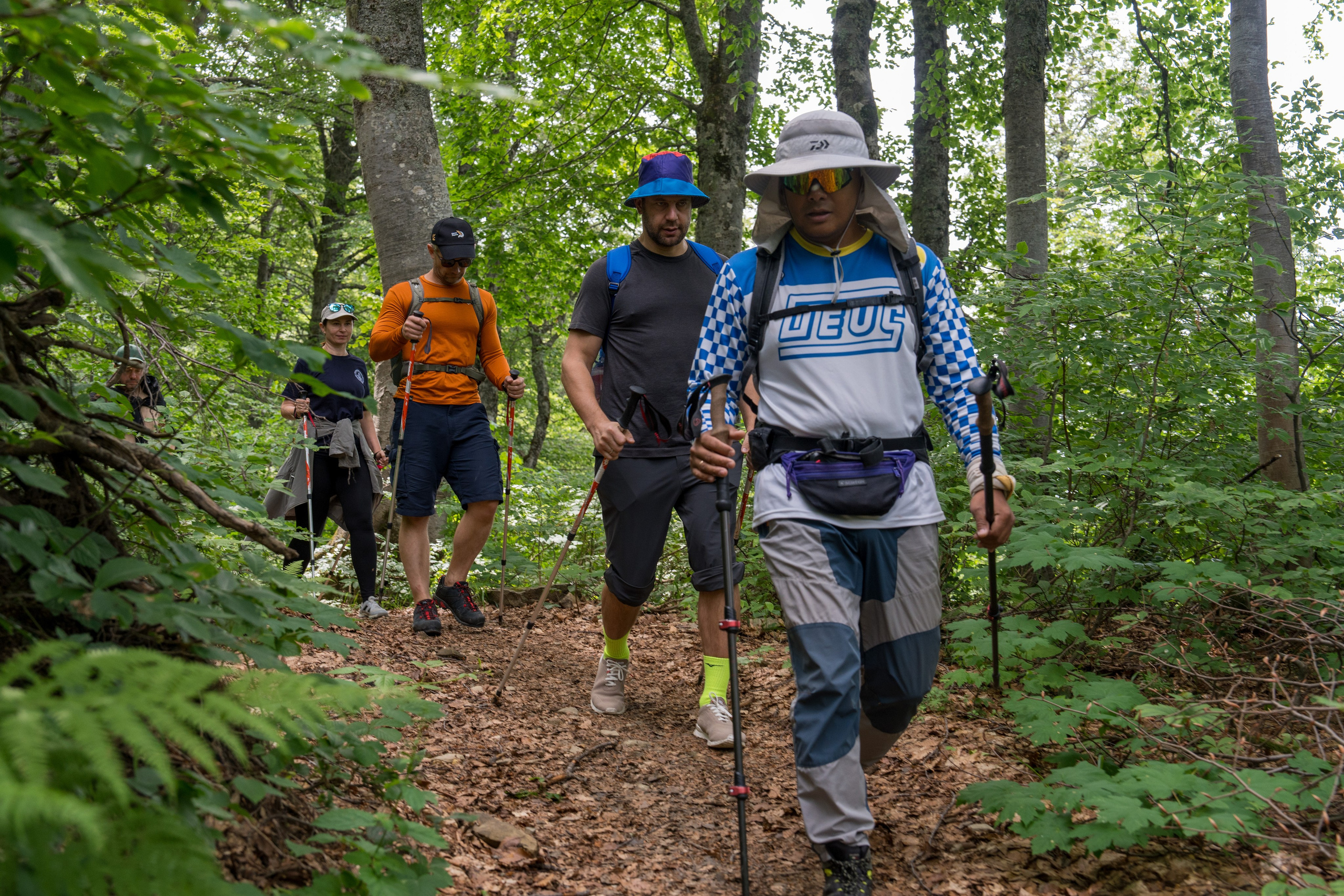 MICE мероприятие для компании «Доставка морем»: хайкинг к Ачипсинским водопадам. Репортажный фотограф в Красной Поляне и Сочи Павлюченко Екатерина
