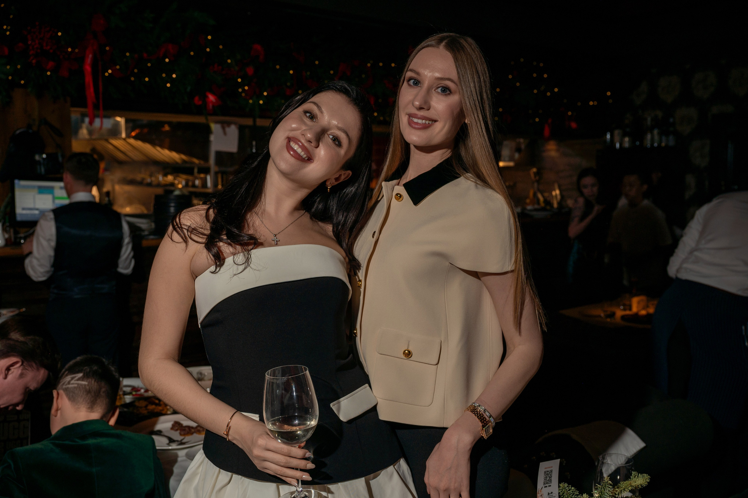 Новый год 2025 в ресторане Red Fox. Репортажный фотограф в Красной Поляне и Сочи Павлюченко Екатерина