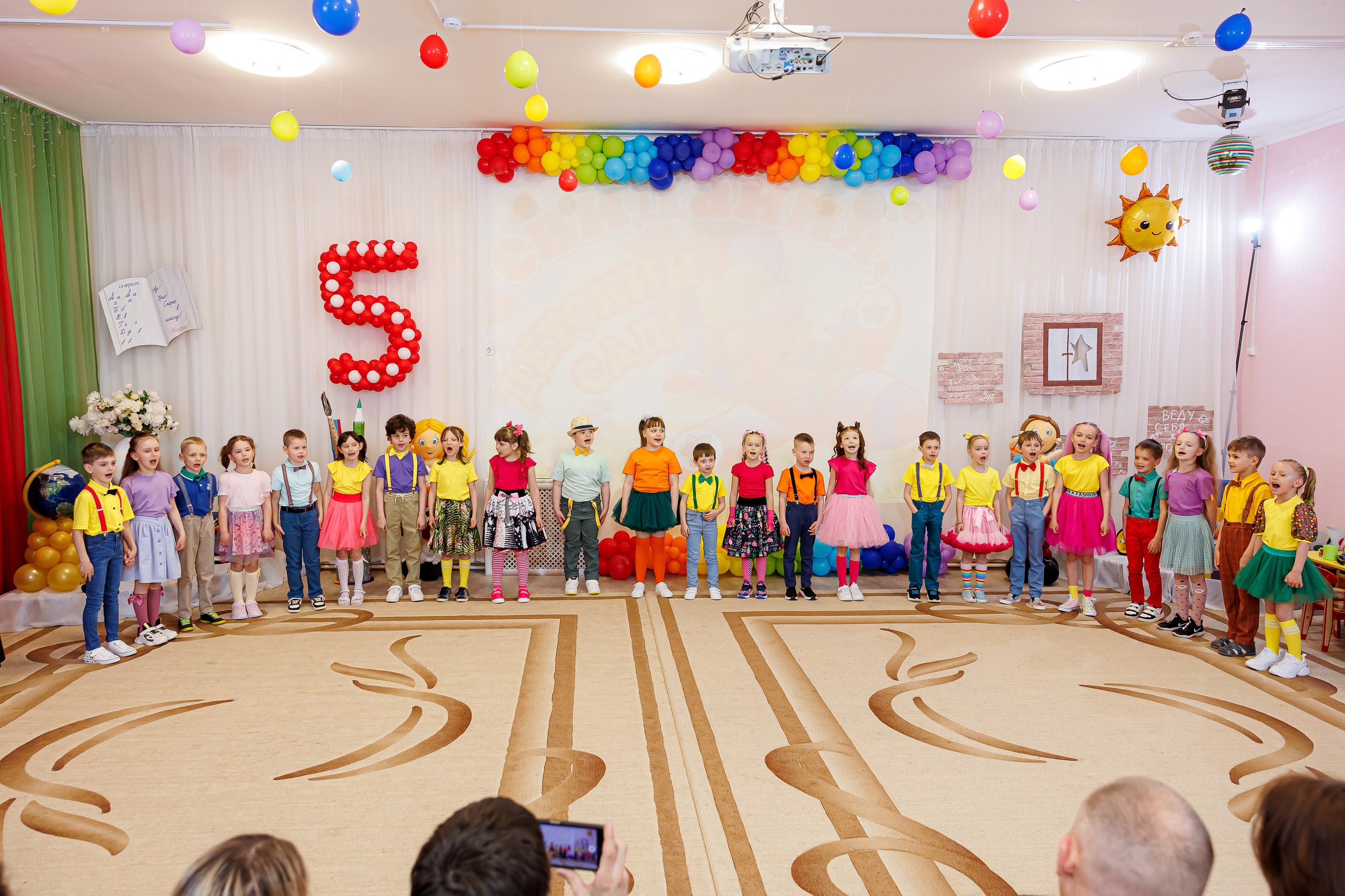 Портфолио Выпускные в детском саду. Семейный и детский фотограф Комина Елена, Власиха, Одинцово