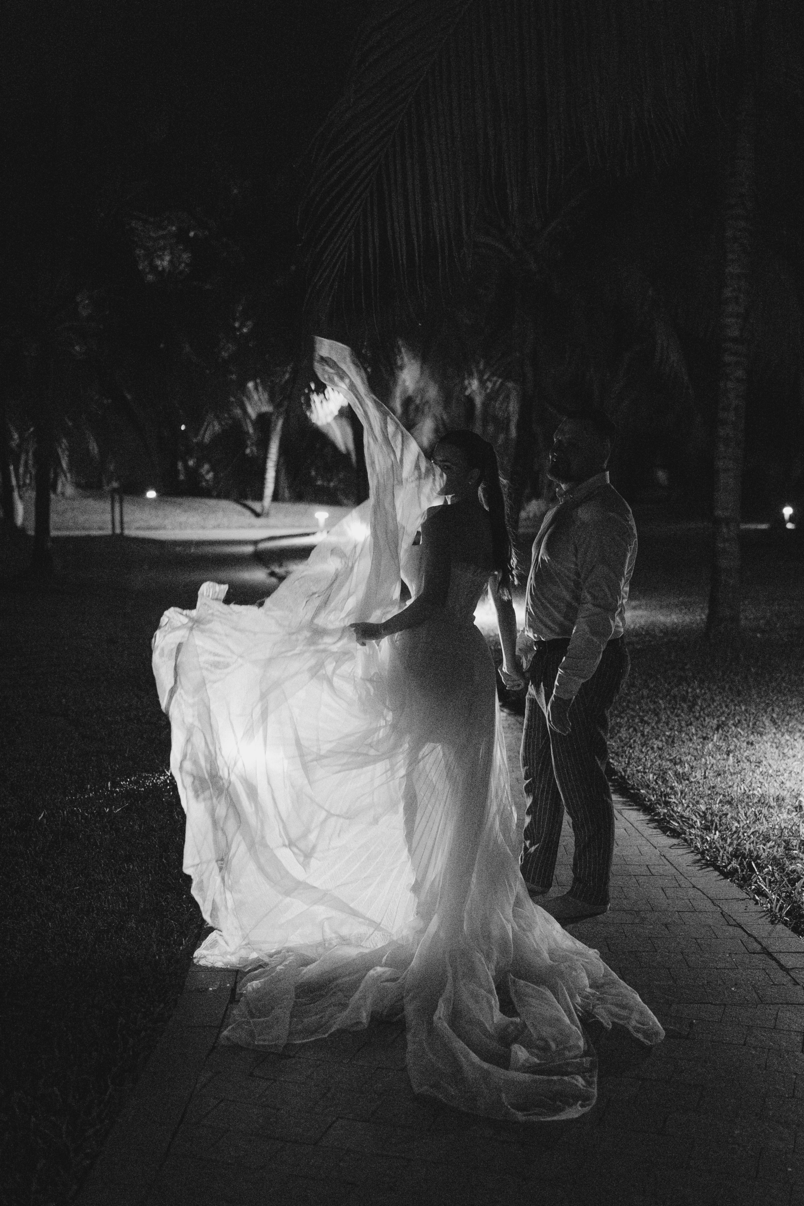 Иван & Анастасия. La Marée wedding agency Свадебное агентство на Фукуоке, Вьетнам — организация свадеб, декор, координация и помощь парам для идеального дня